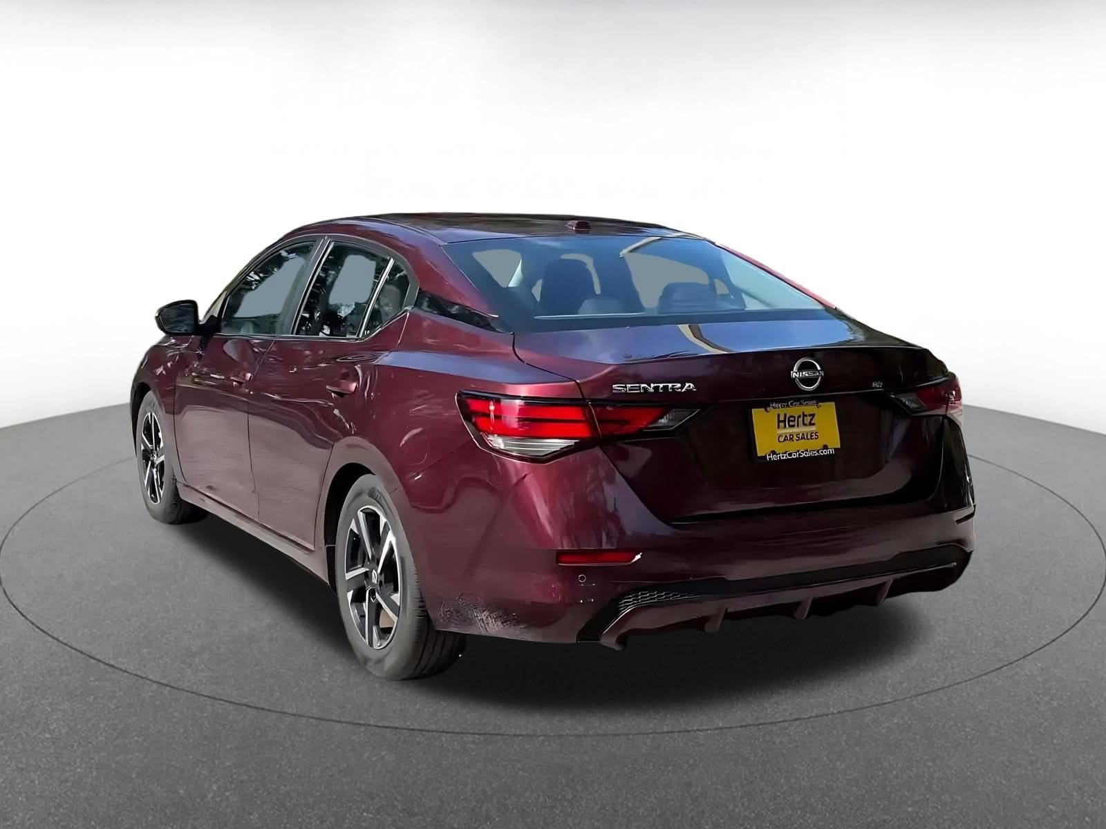 Thumbnail: 2025 Nissan Sentra - 10