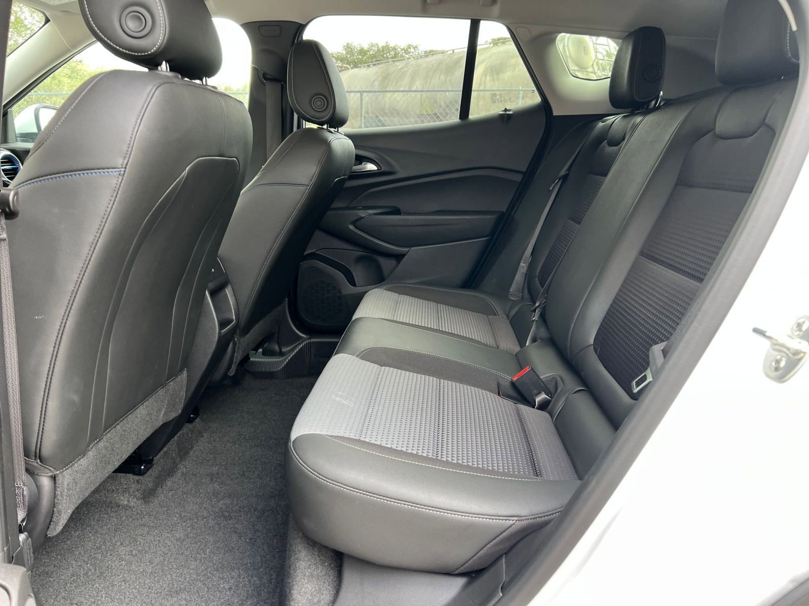 Thumbnail: 2025 Chevrolet Trax - 20