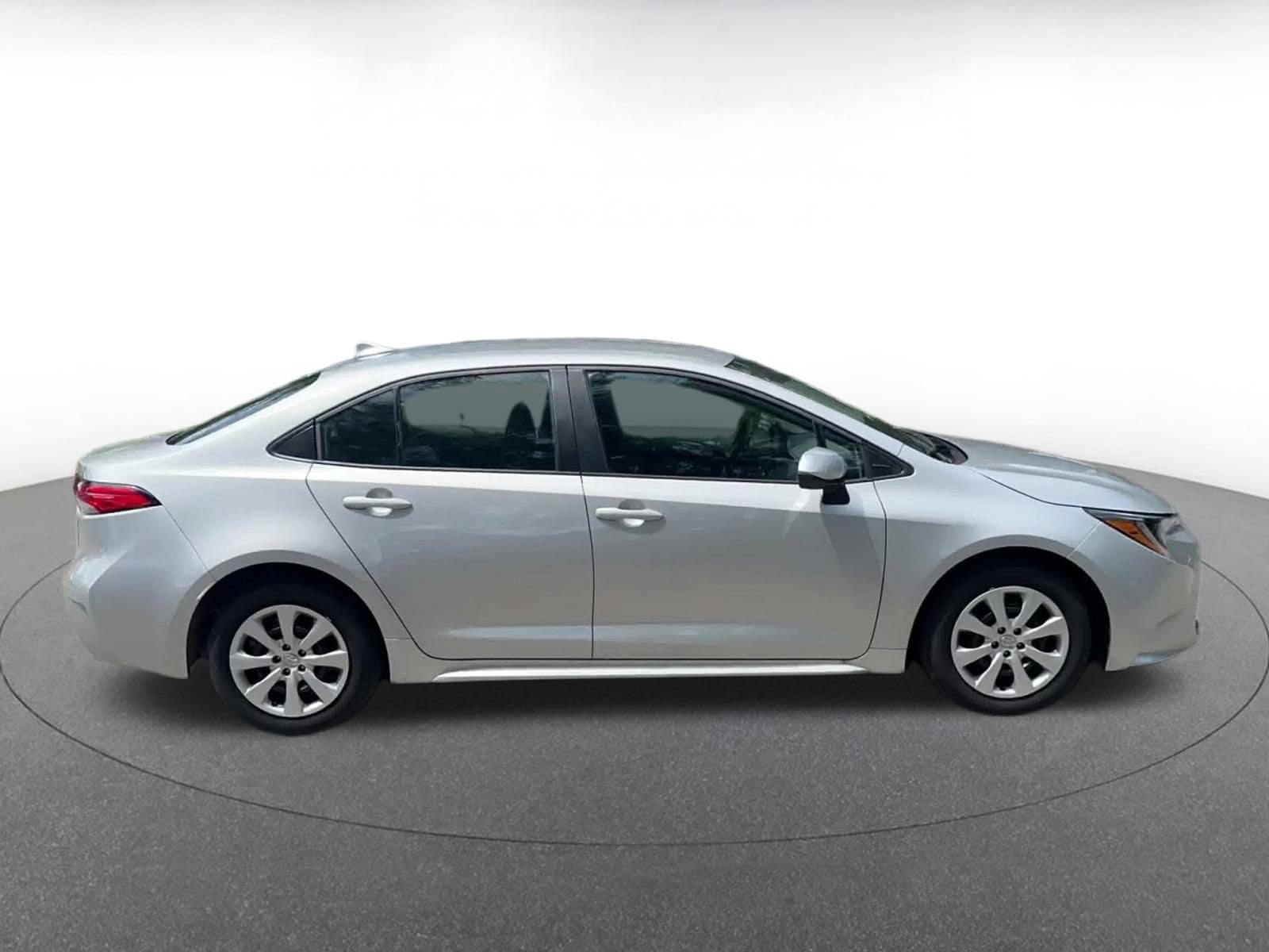 Thumbnail: 2025 Toyota Corolla - 16
