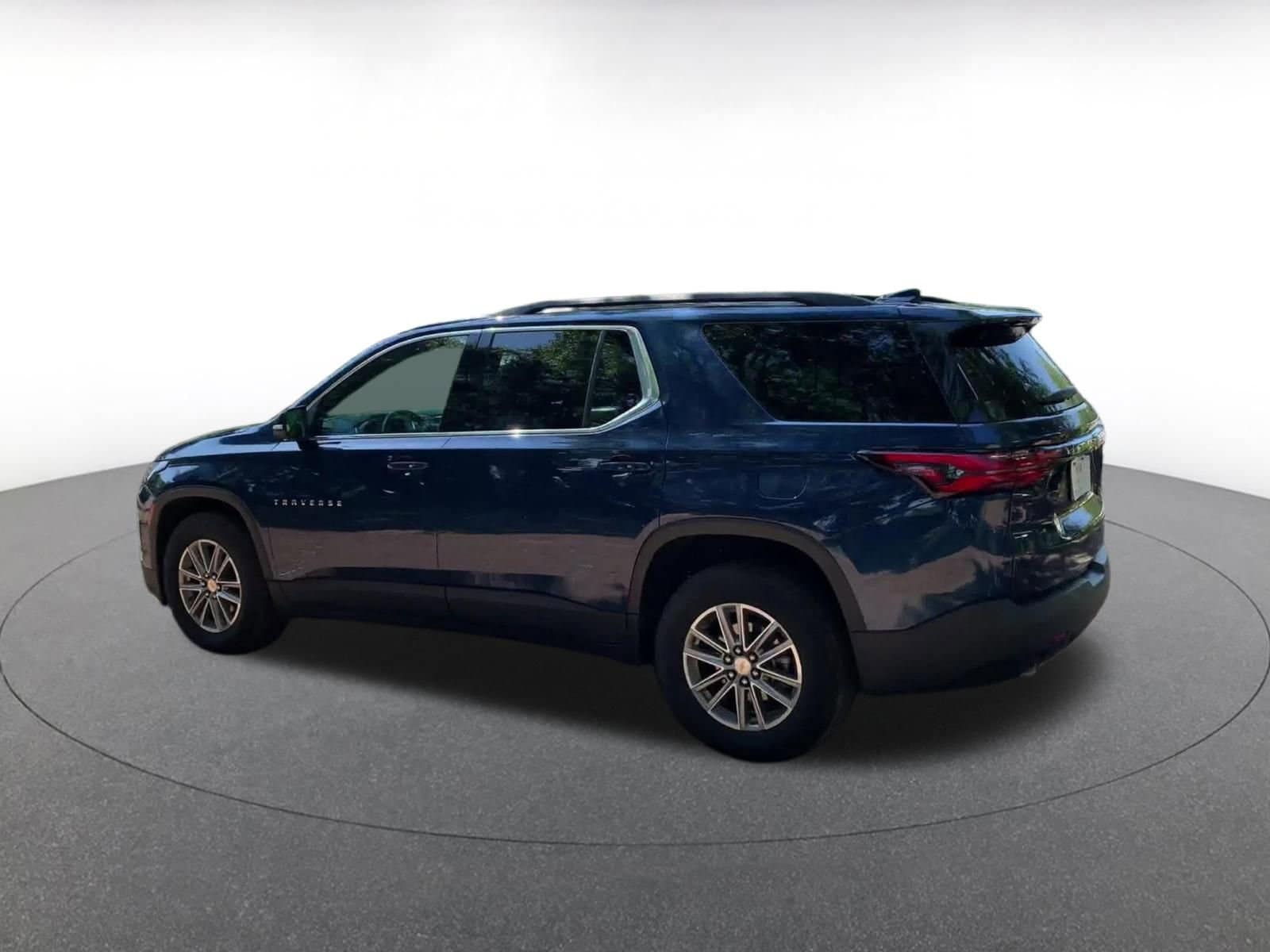 Image of 2023 Chevrolet Traverse LT Cloth w/1LT SUV