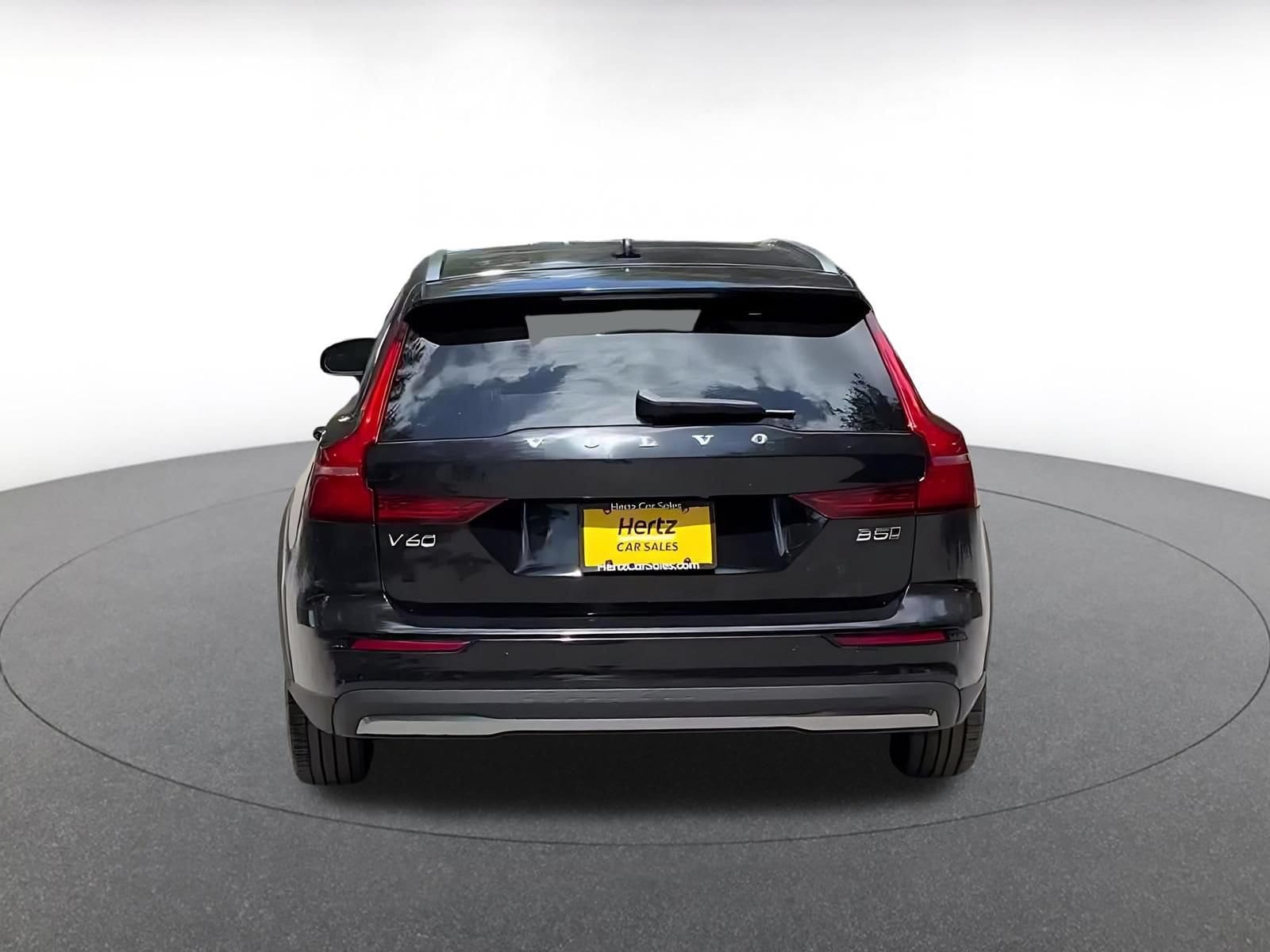 Thumbnail: 2025 Volvo S60 - 12