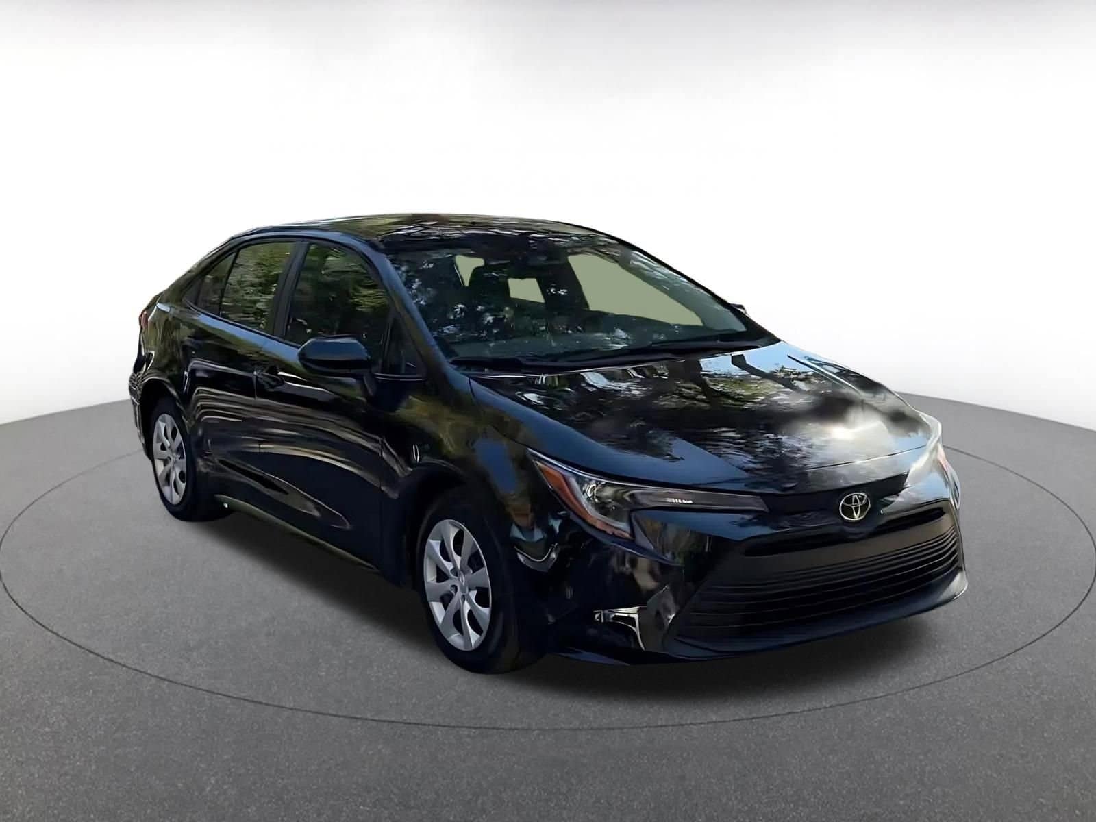 Thumbnail: 2025 Toyota Corolla - 3