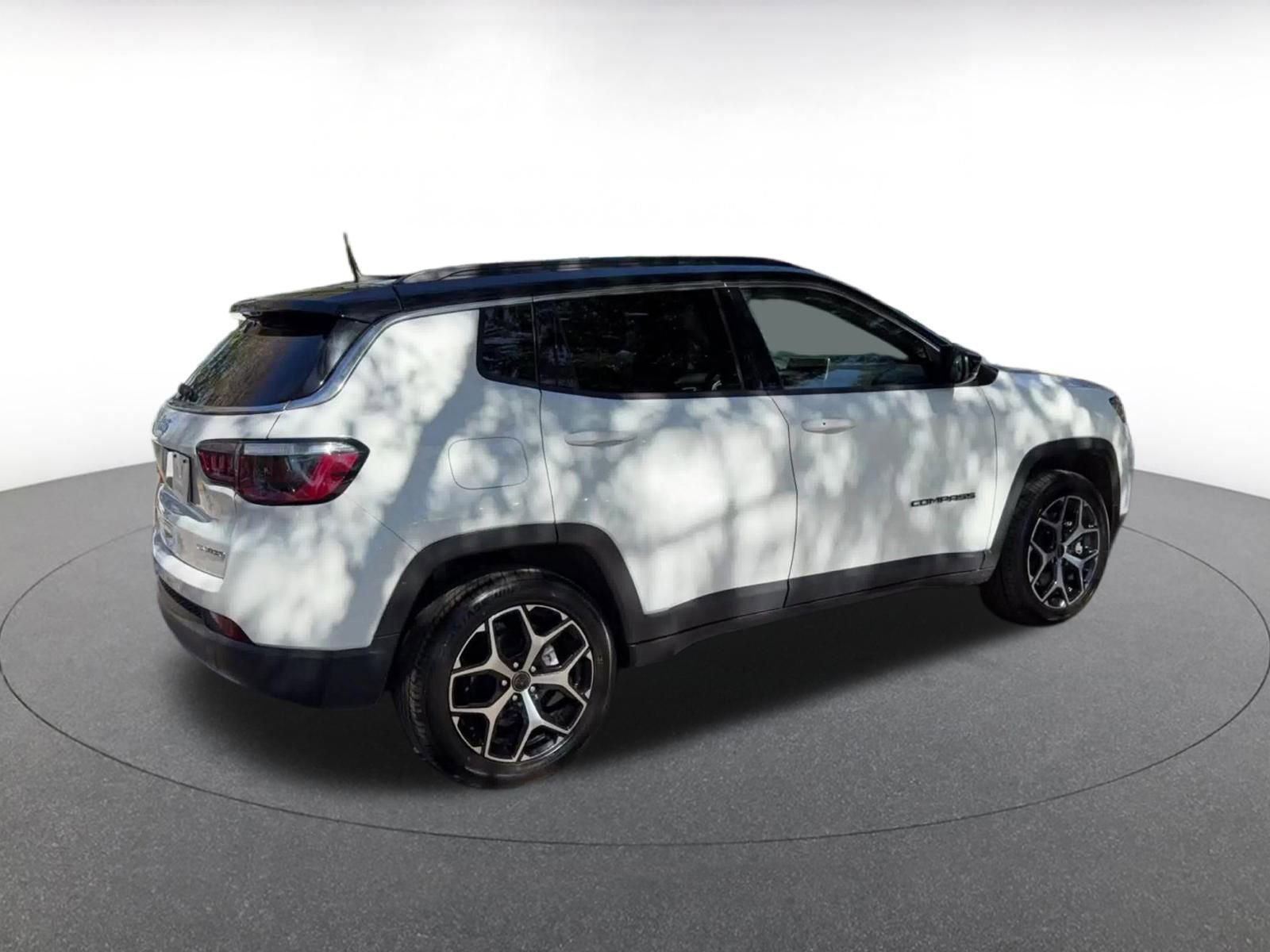 Thumbnail: 2025 Jeep Compass - 14