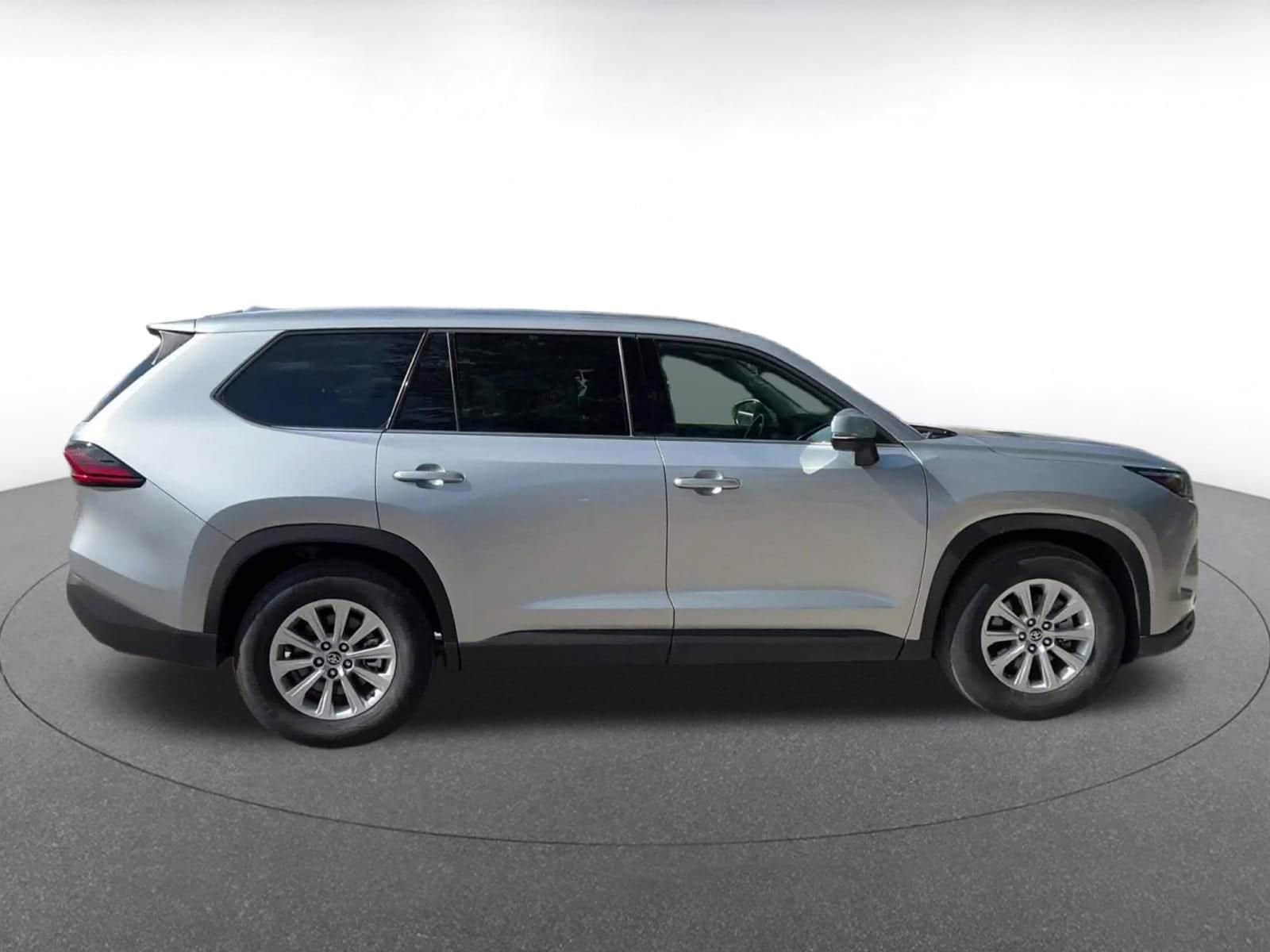 Thumbnail: 2025 Toyota Grand Highlander - 16