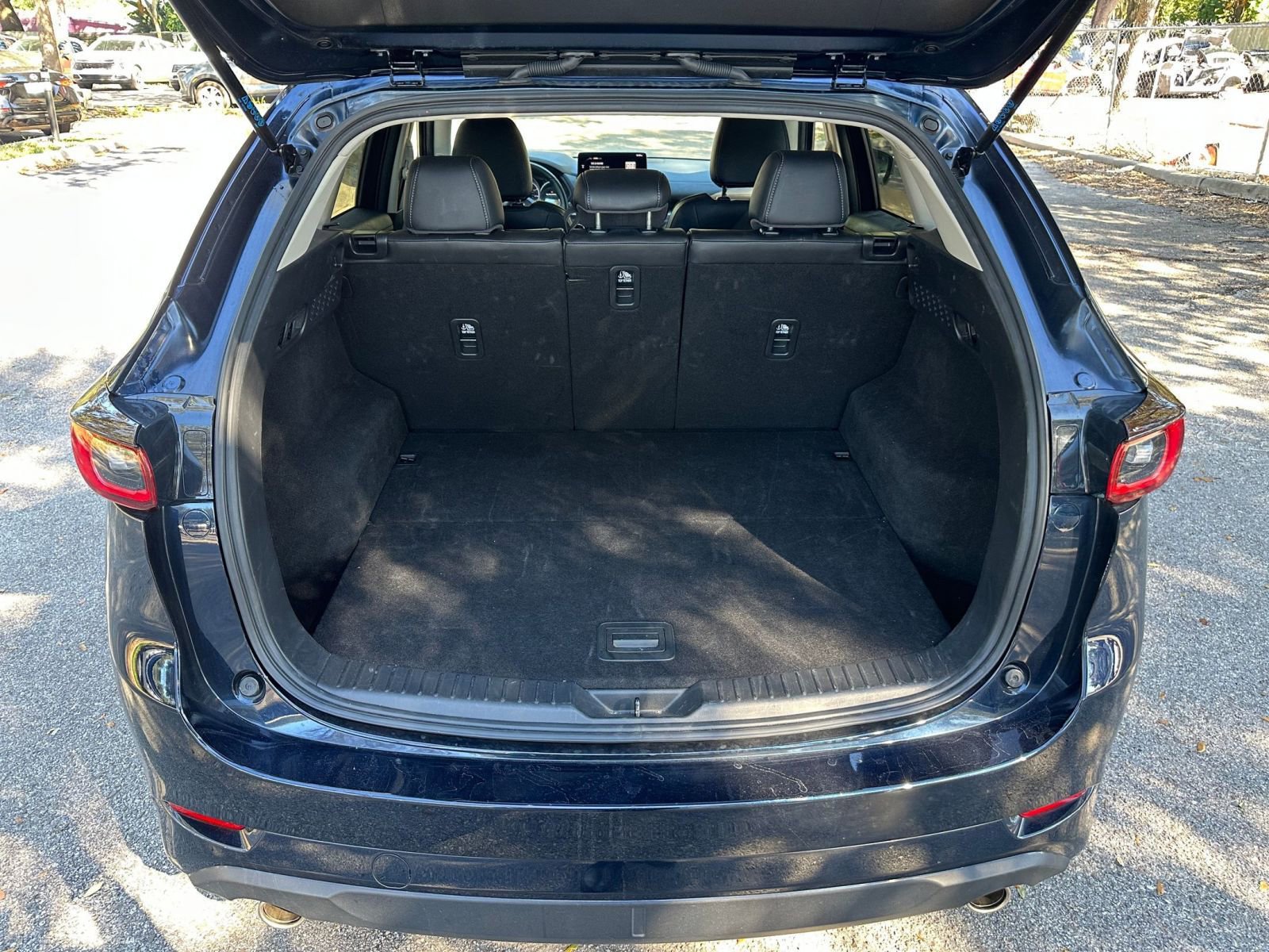 Thumbnail: 2025 Mazda CX-5 - 24