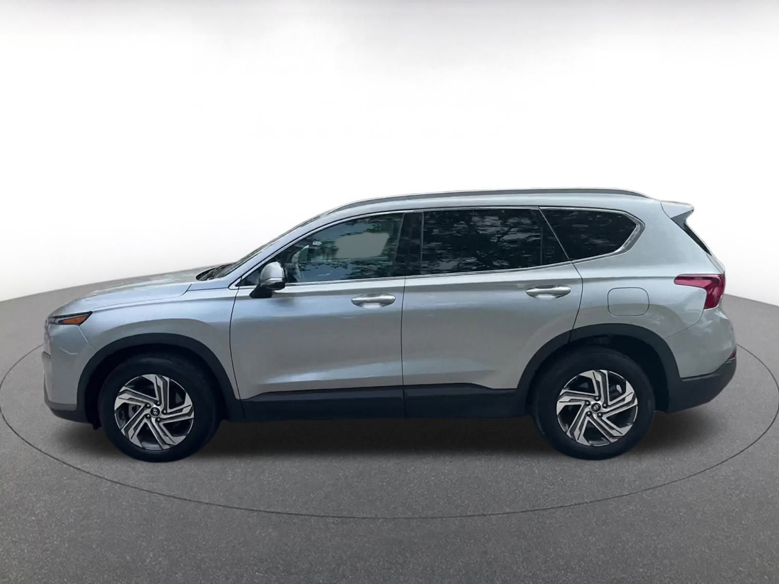 Thumbnail: 2023 Hyundai Santa Fe - 9