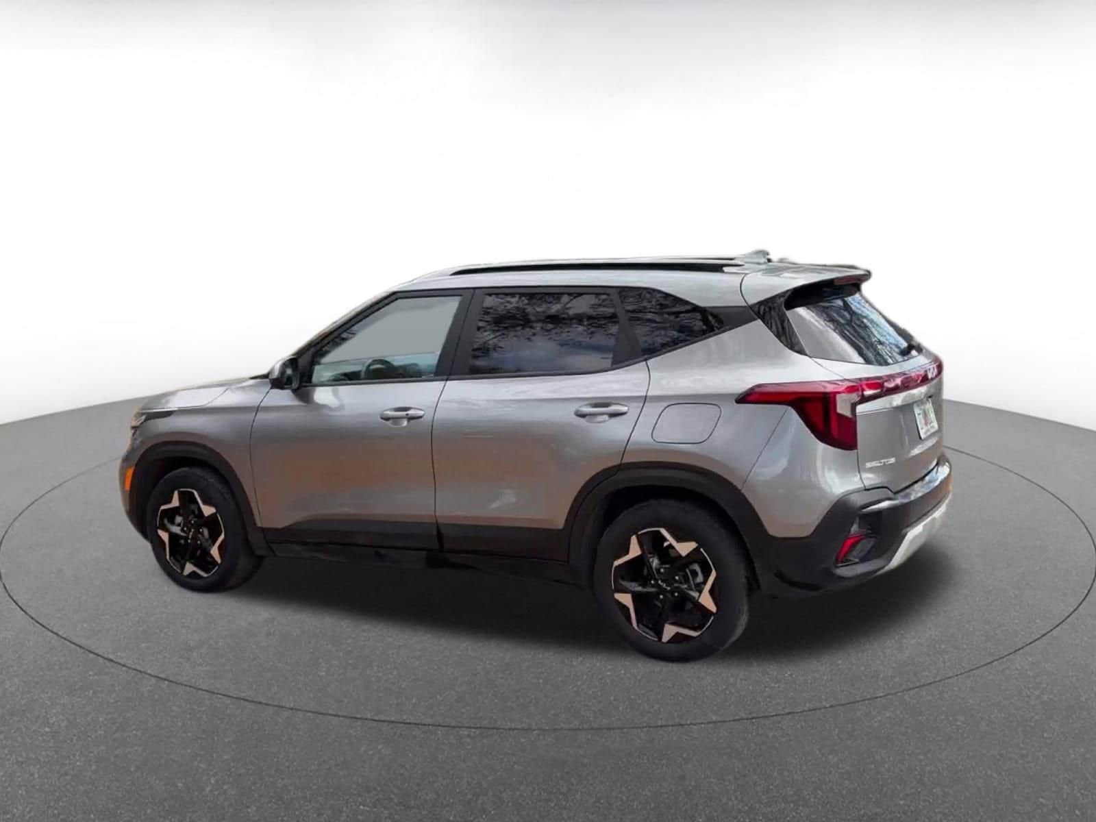 Thumbnail: 2025 Kia Seltos - 10