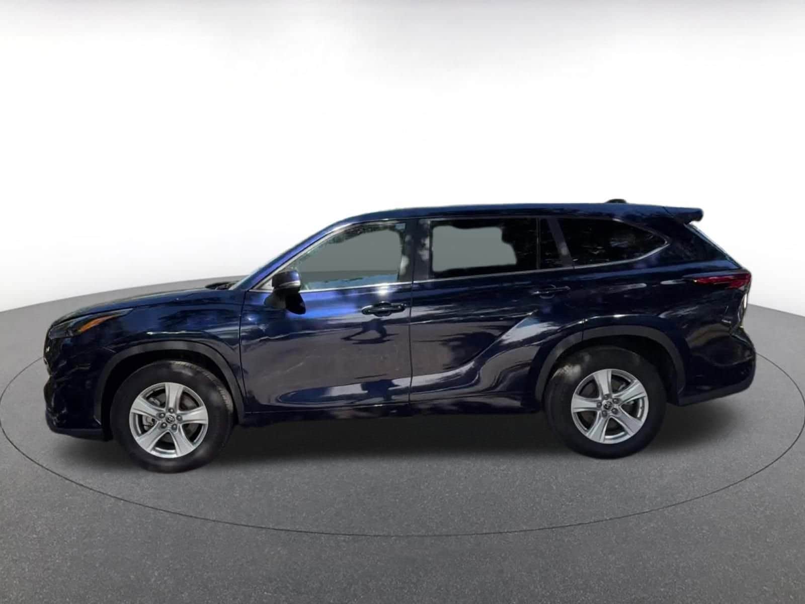 Thumbnail: 2025 Toyota Highlander - 9