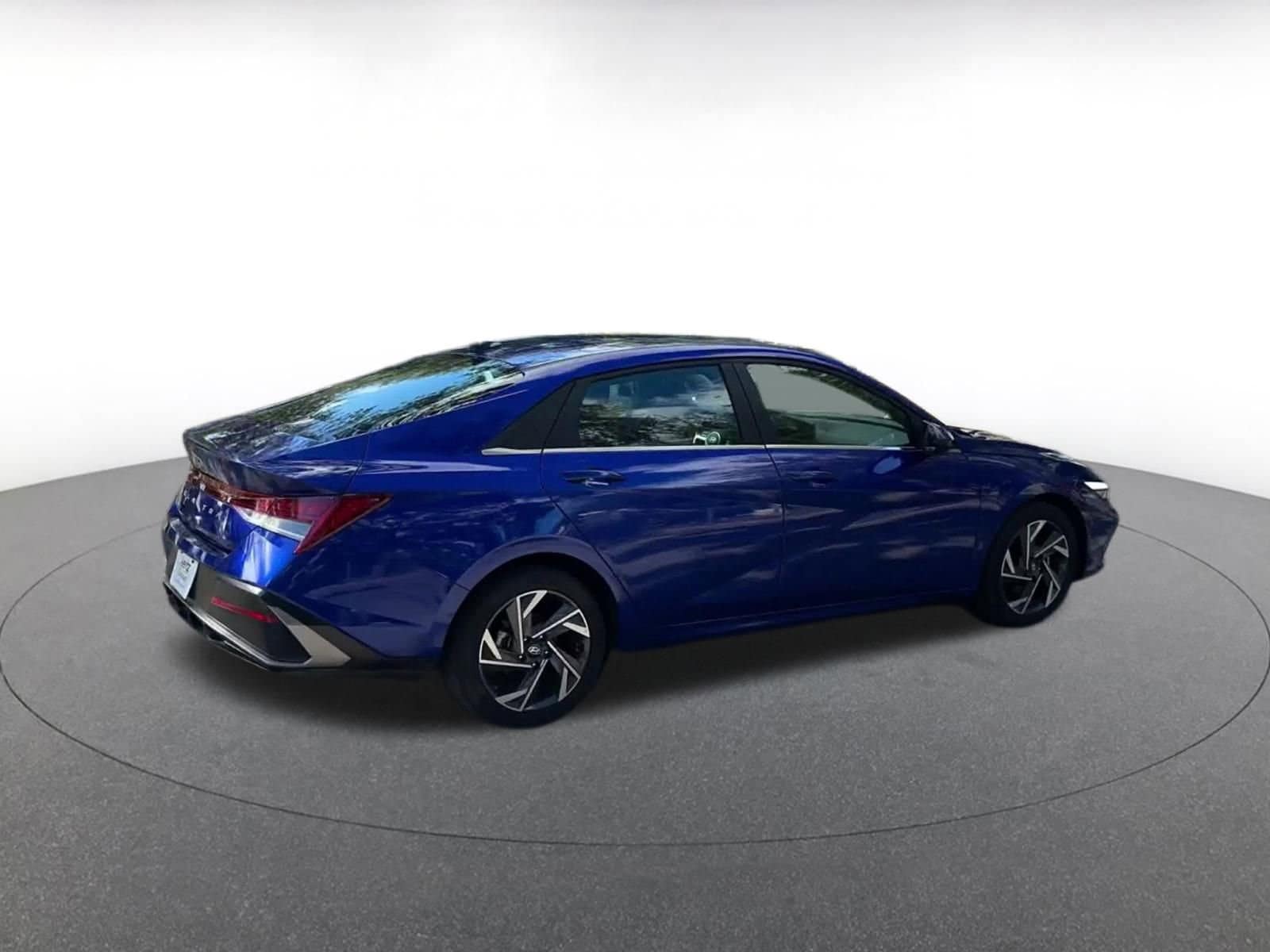 Thumbnail: 2025 Hyundai Elantra - 15