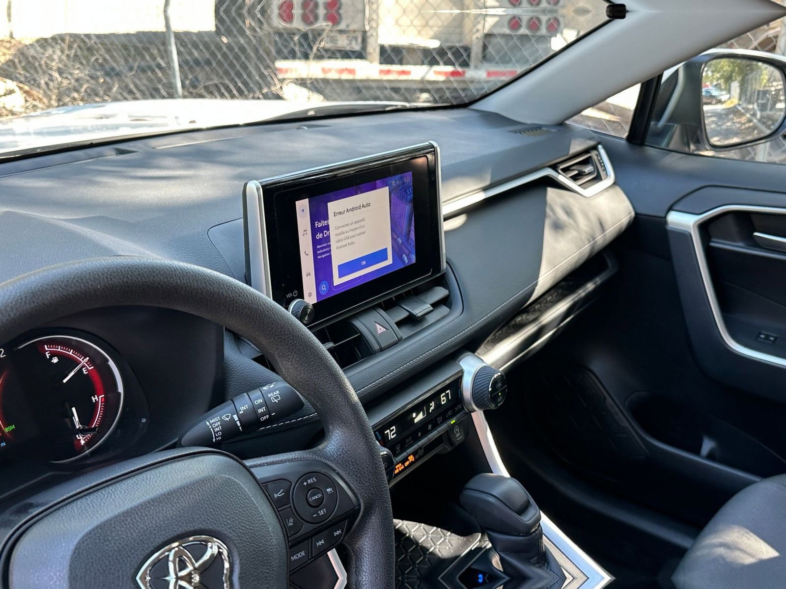 Thumbnail: 2025 Toyota RAV4 - 29