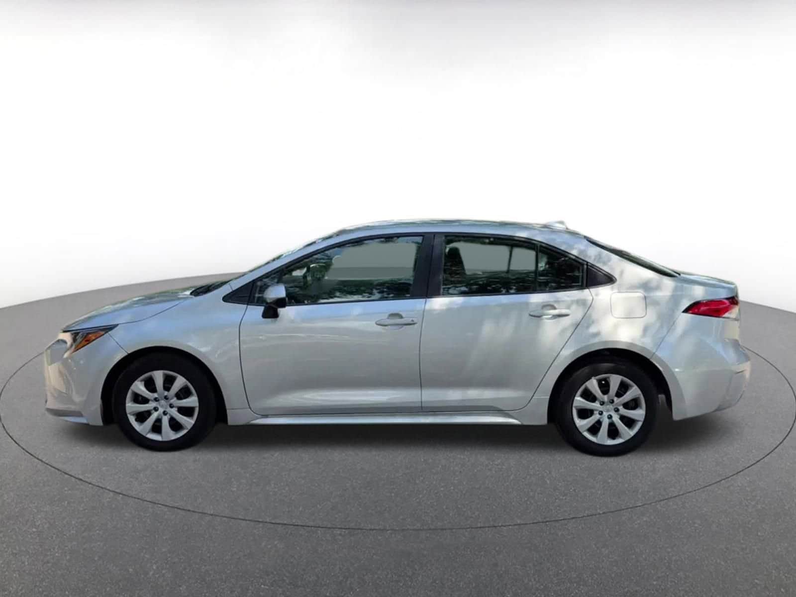 Thumbnail: 2024 Toyota Corolla - 9