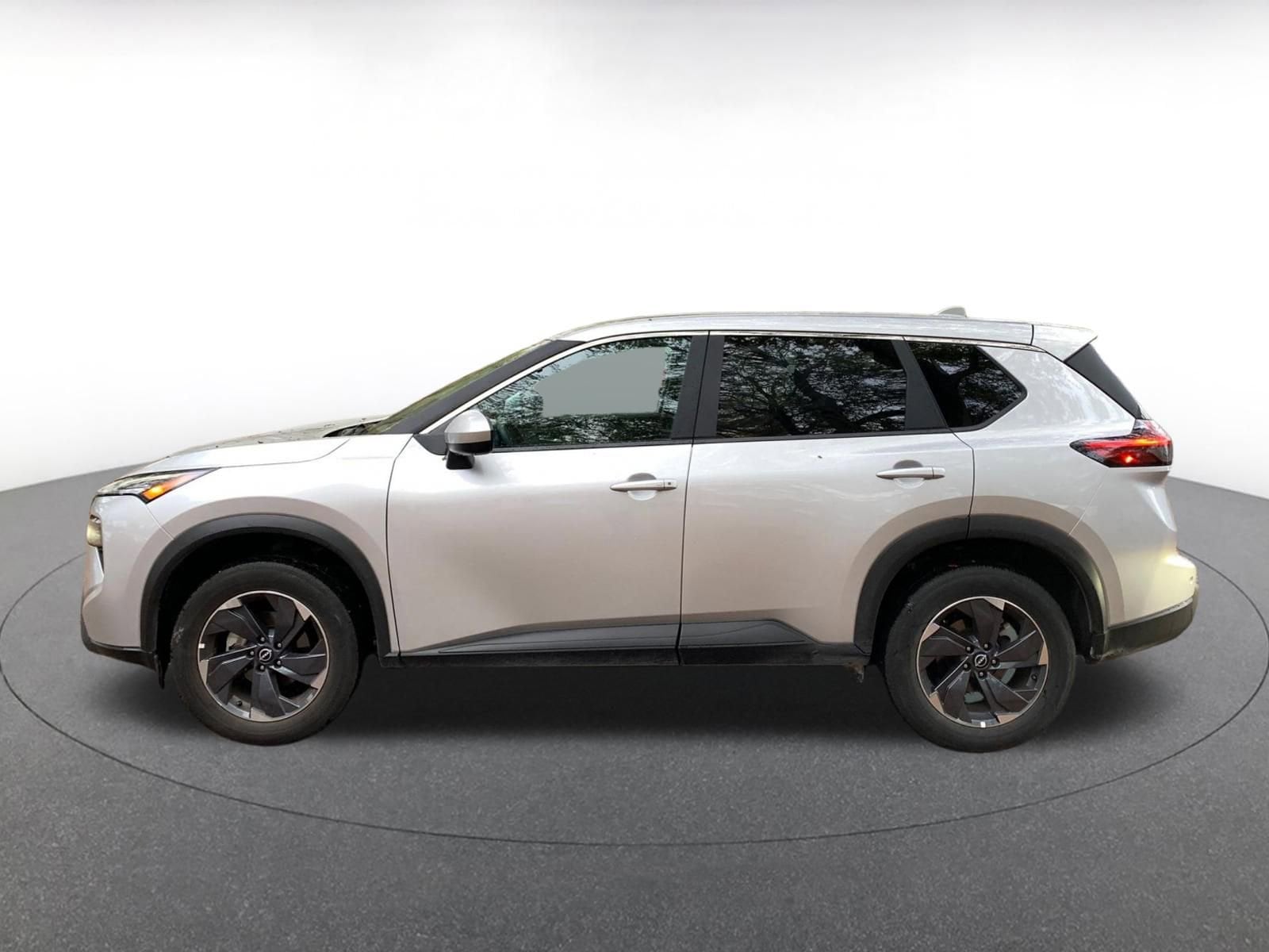 Thumbnail: 2025 Nissan Rogue - 4