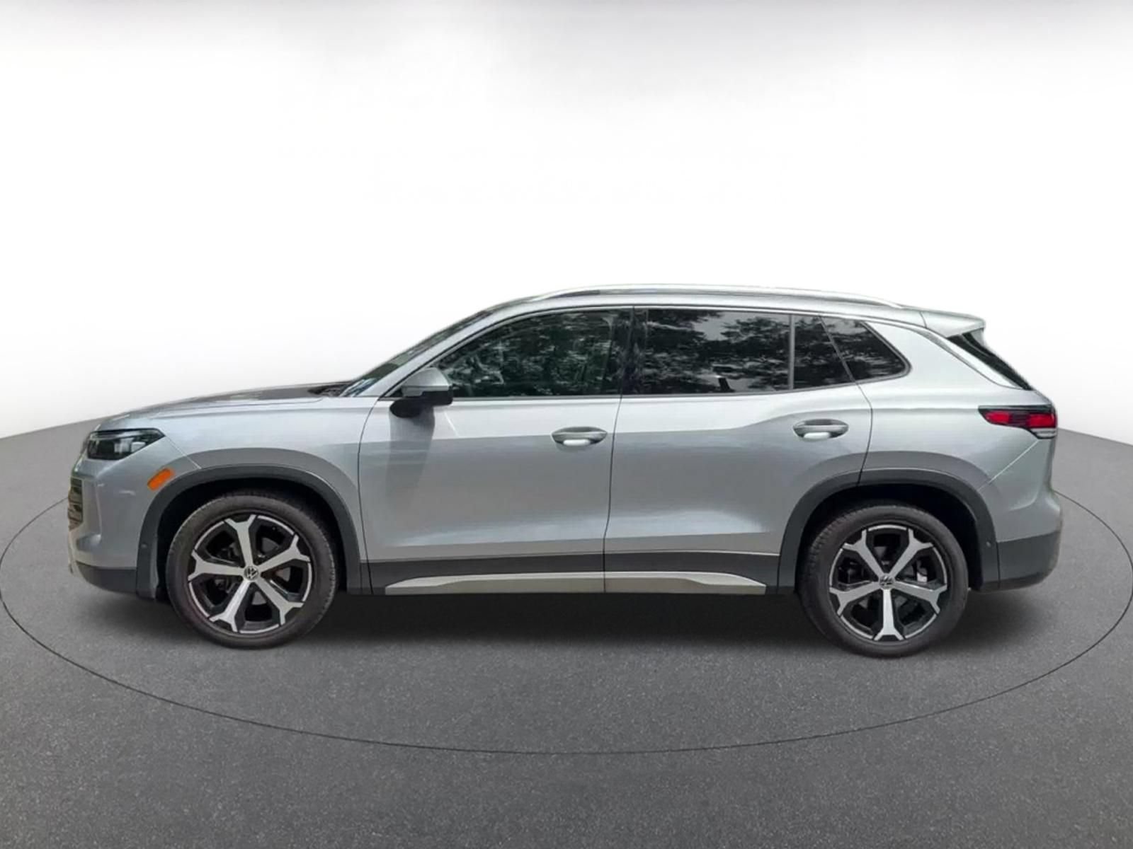 Thumbnail: 2026 Volkswagen Tiguan - 8
