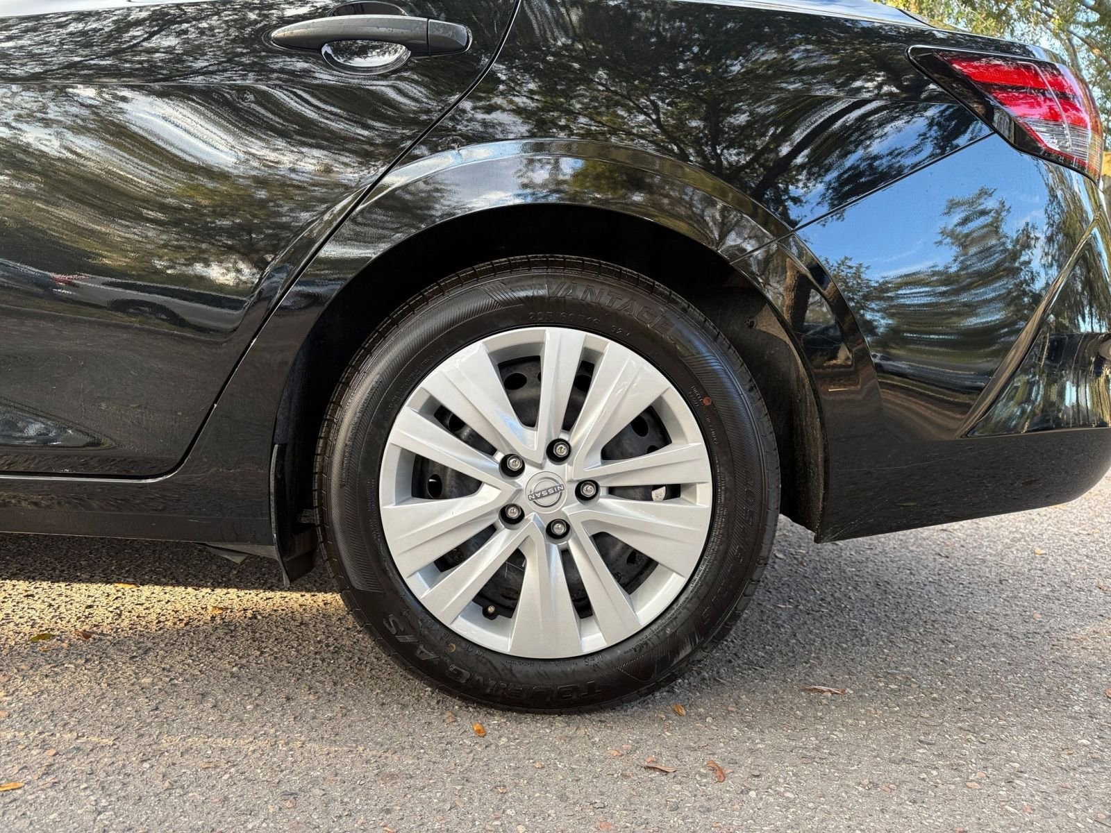 Thumbnail: 2025 Nissan Sentra - 23