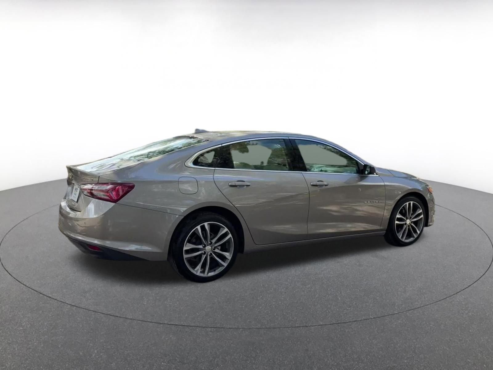 Thumbnail: 2024 Chevrolet Malibu - 14