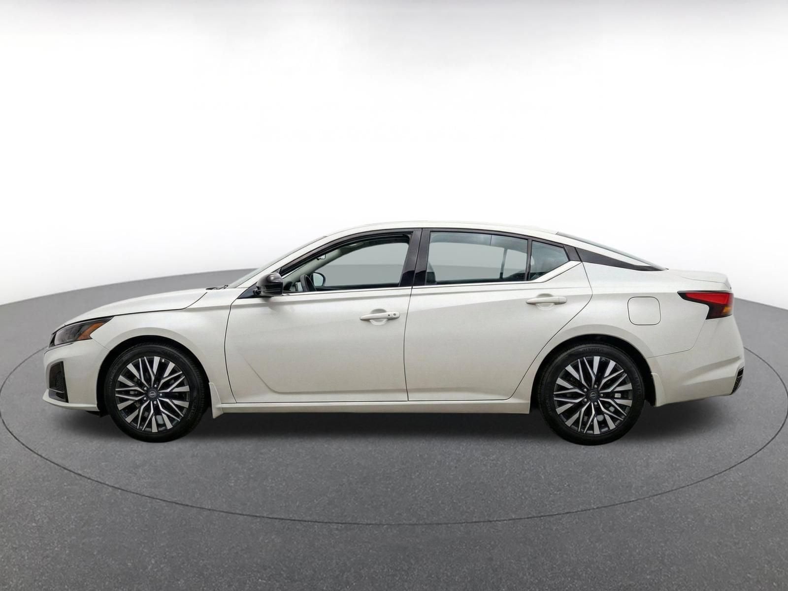Thumbnail: 2026 Nissan Altima - 4