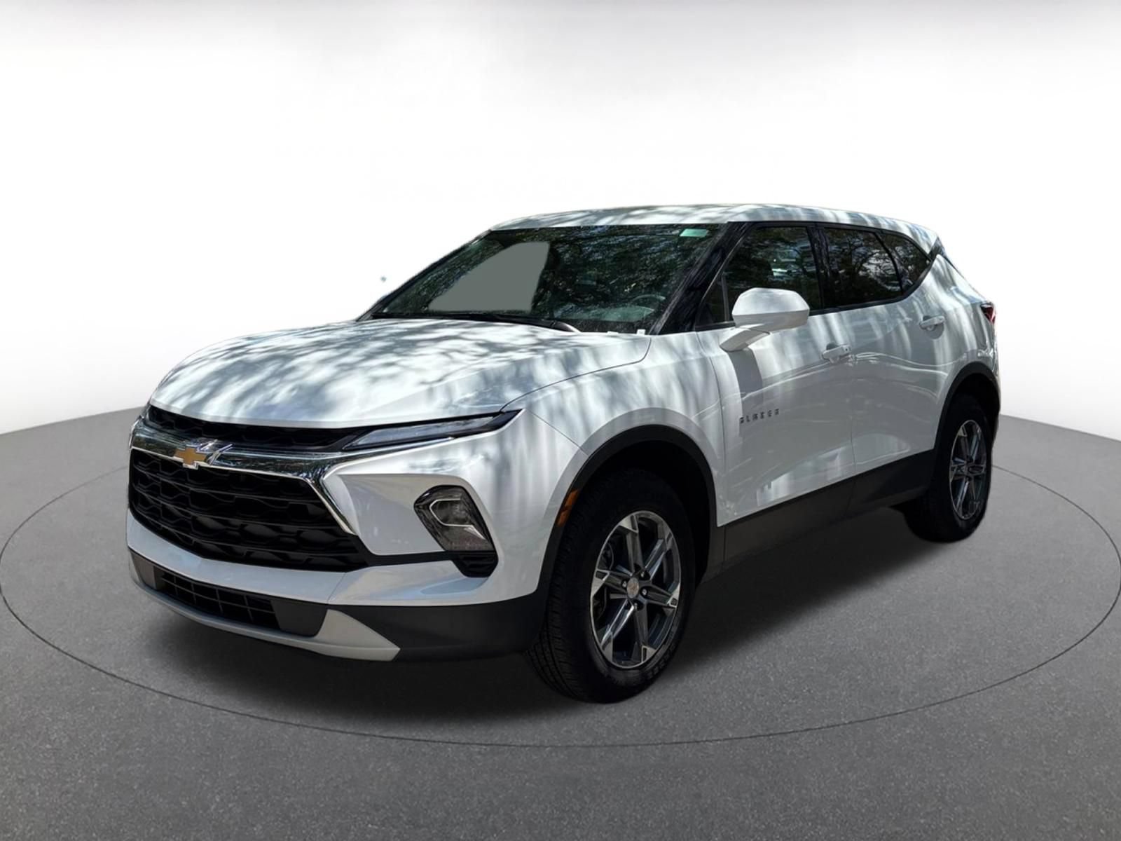Thumbnail: 2026 Chevrolet Blazer - 3