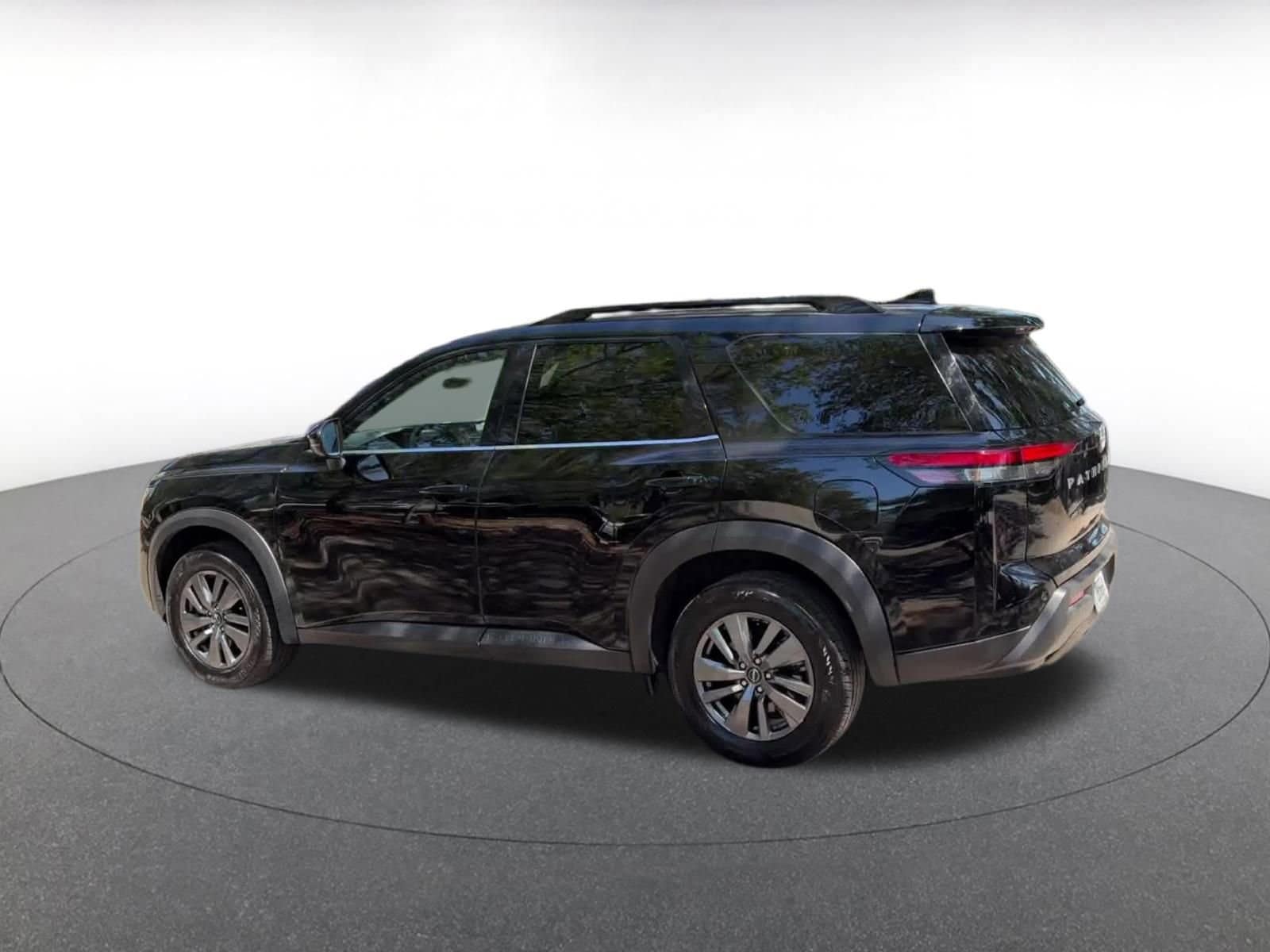 Thumbnail: 2025 Nissan Pathfinder - 10