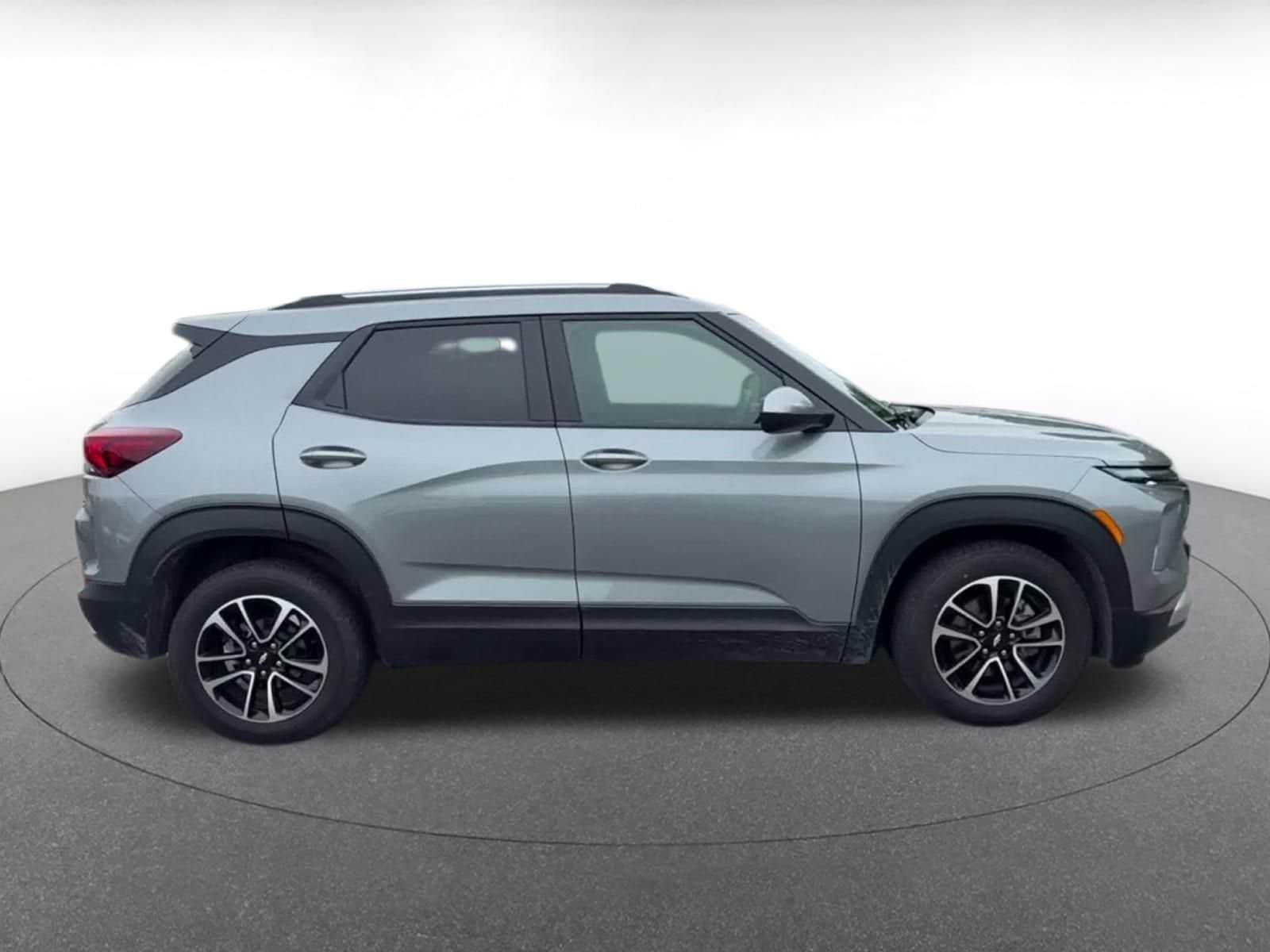Thumbnail: 2025 Chevrolet TrailBlazer - 16