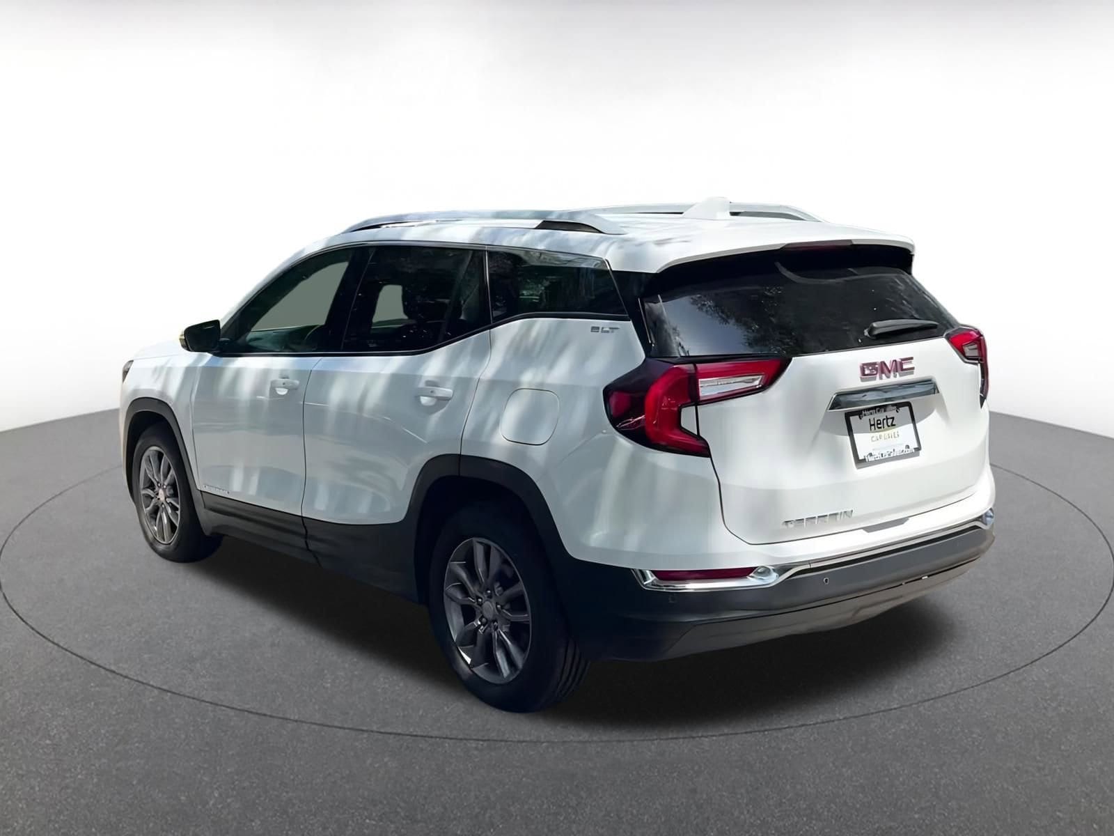 Thumbnail: 2023 GMC Terrain - 11