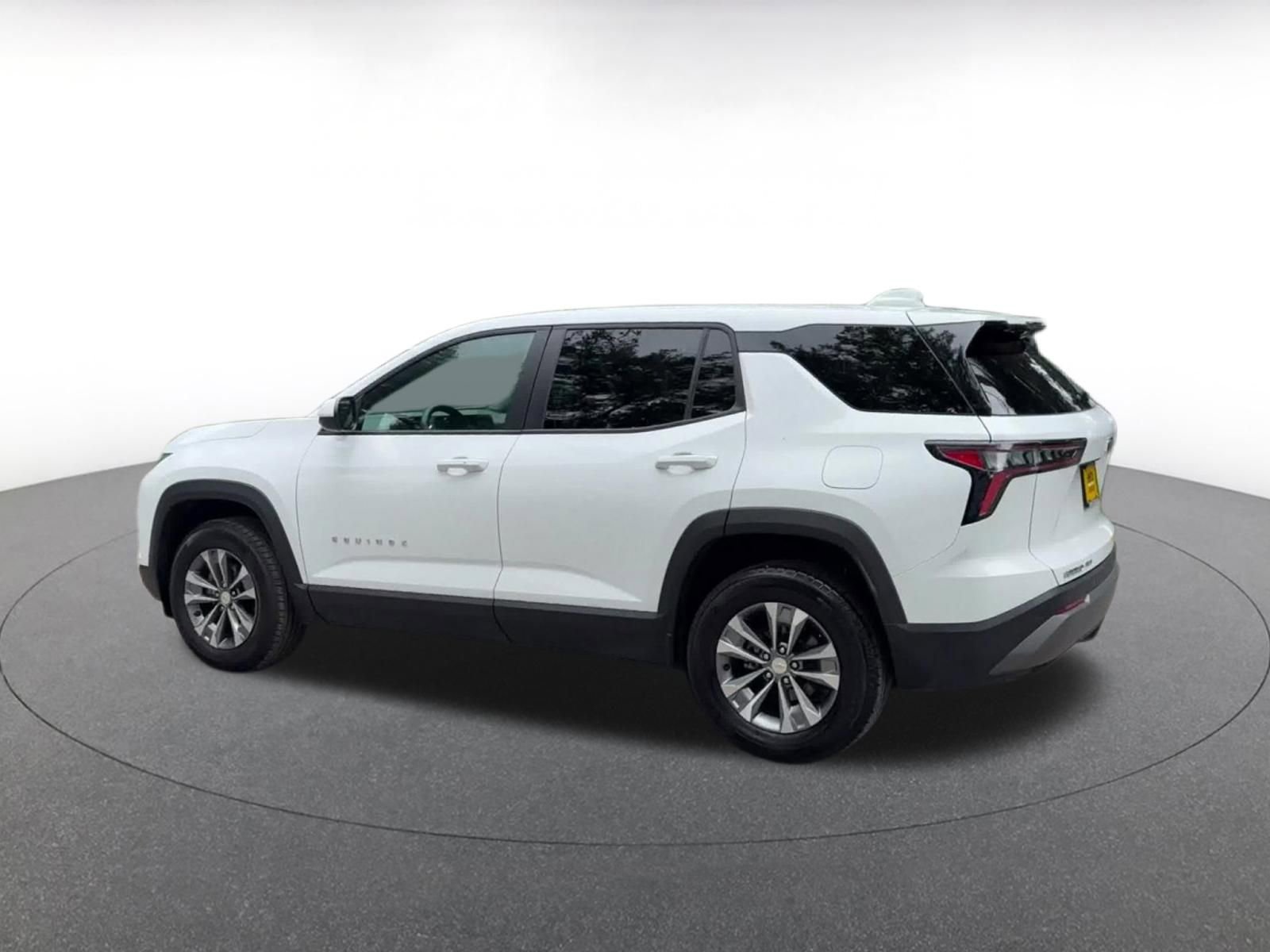 Thumbnail: 2025 Chevrolet Equinox - 10