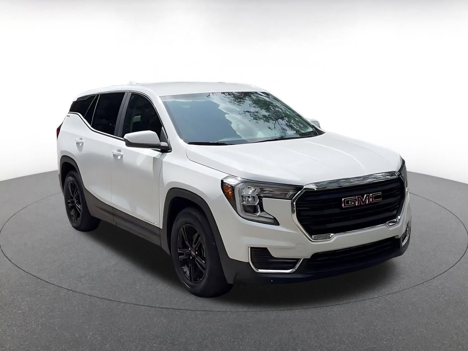 Thumbnail: 2024 GMC Terrain - 3