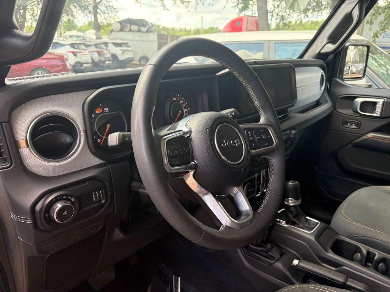 Thumbnail: 2025 Jeep Wrangler - 33