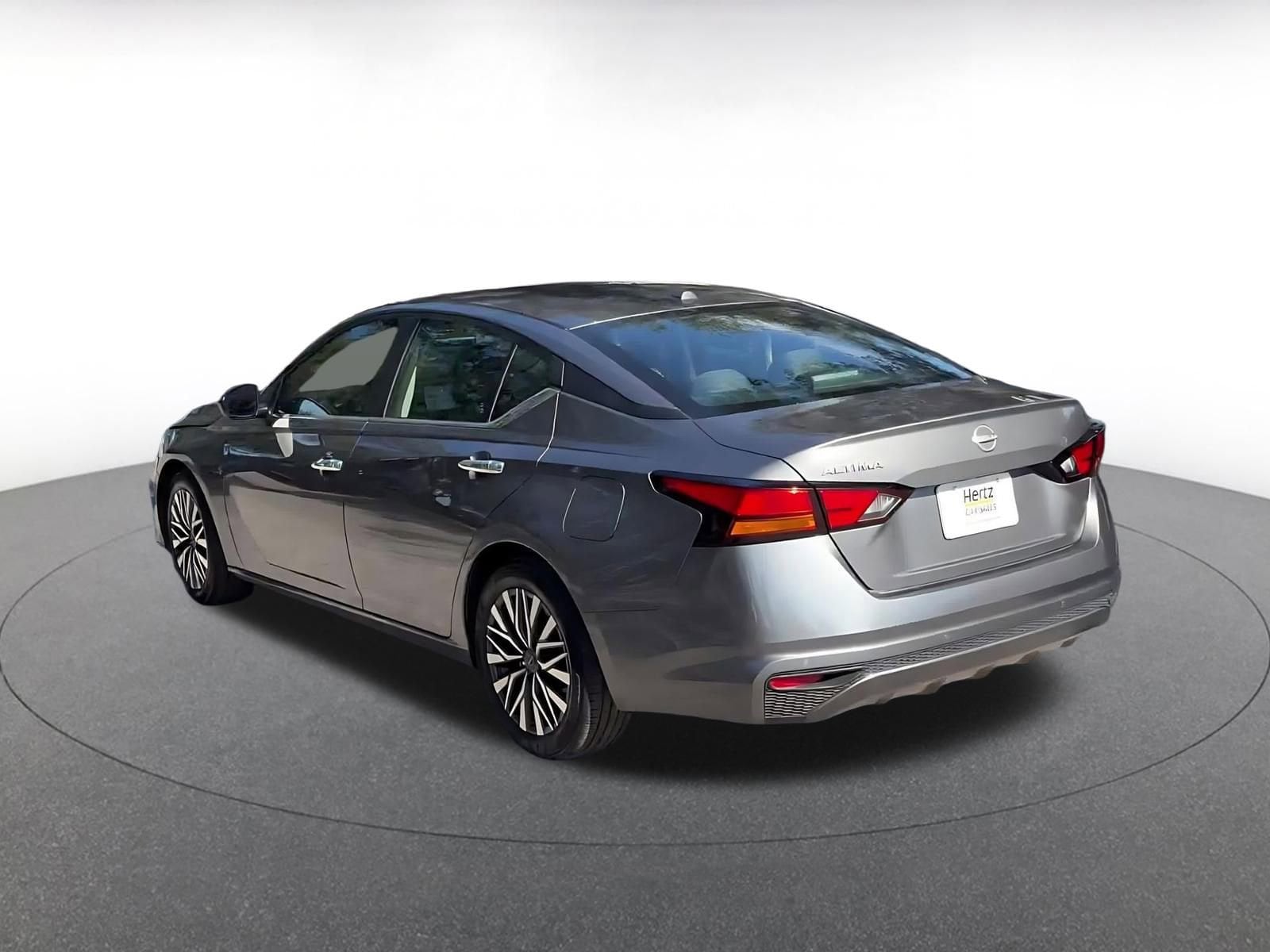 Thumbnail: 2025 Nissan Altima - 11