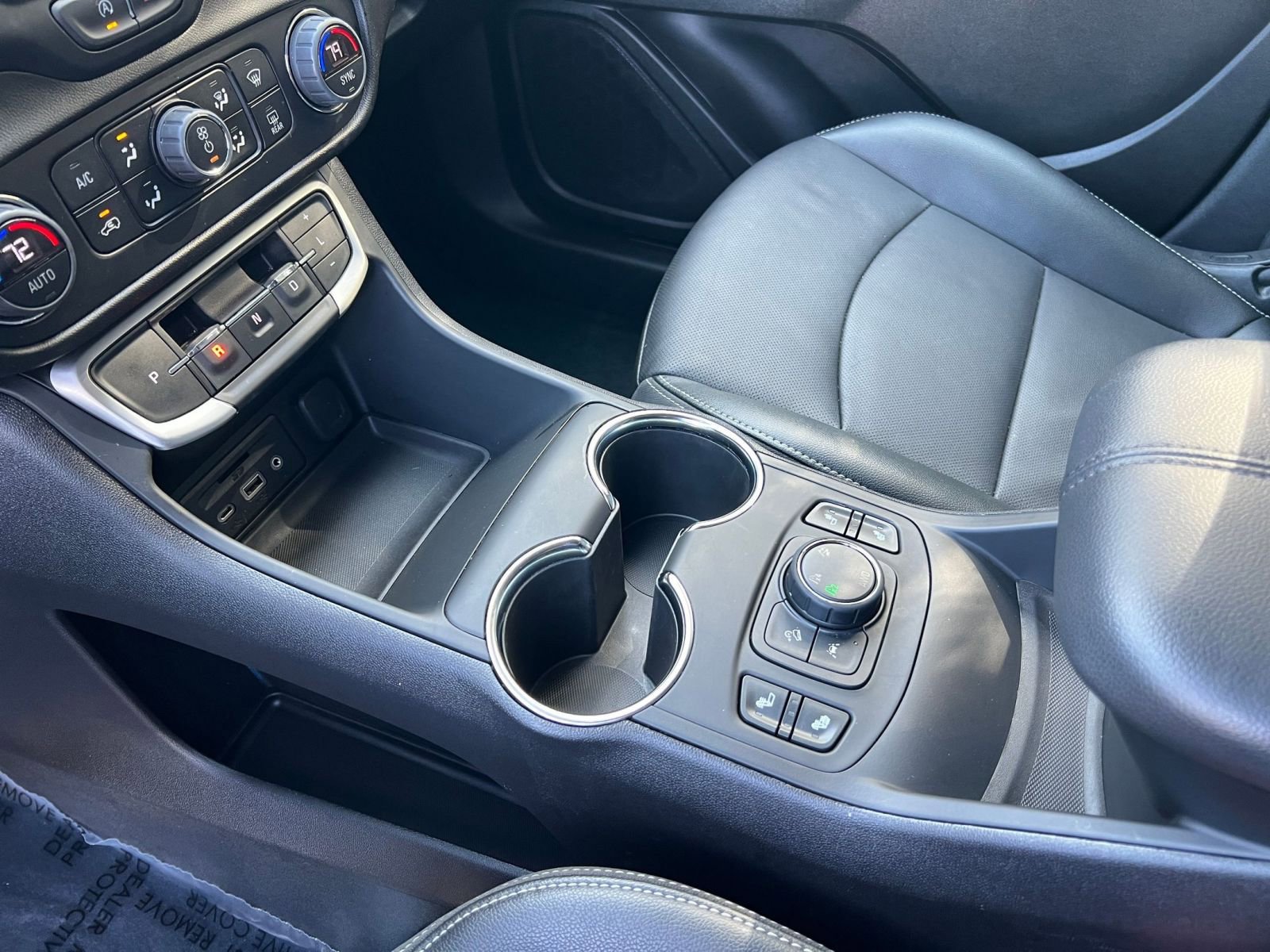 2024 GMC Terrain SLT 35