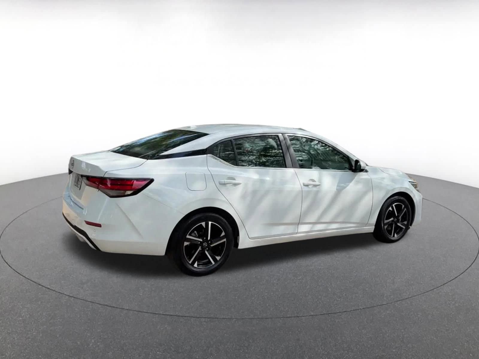 Thumbnail: 2025 Nissan Sentra - 15