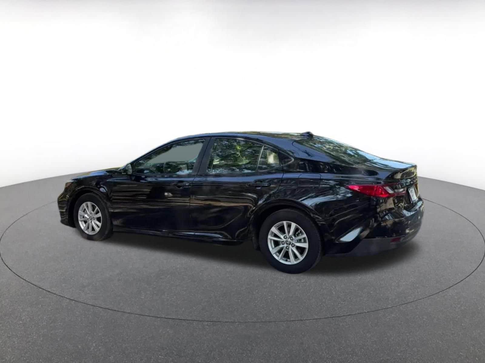 Thumbnail: 2025 Toyota Camry - 10