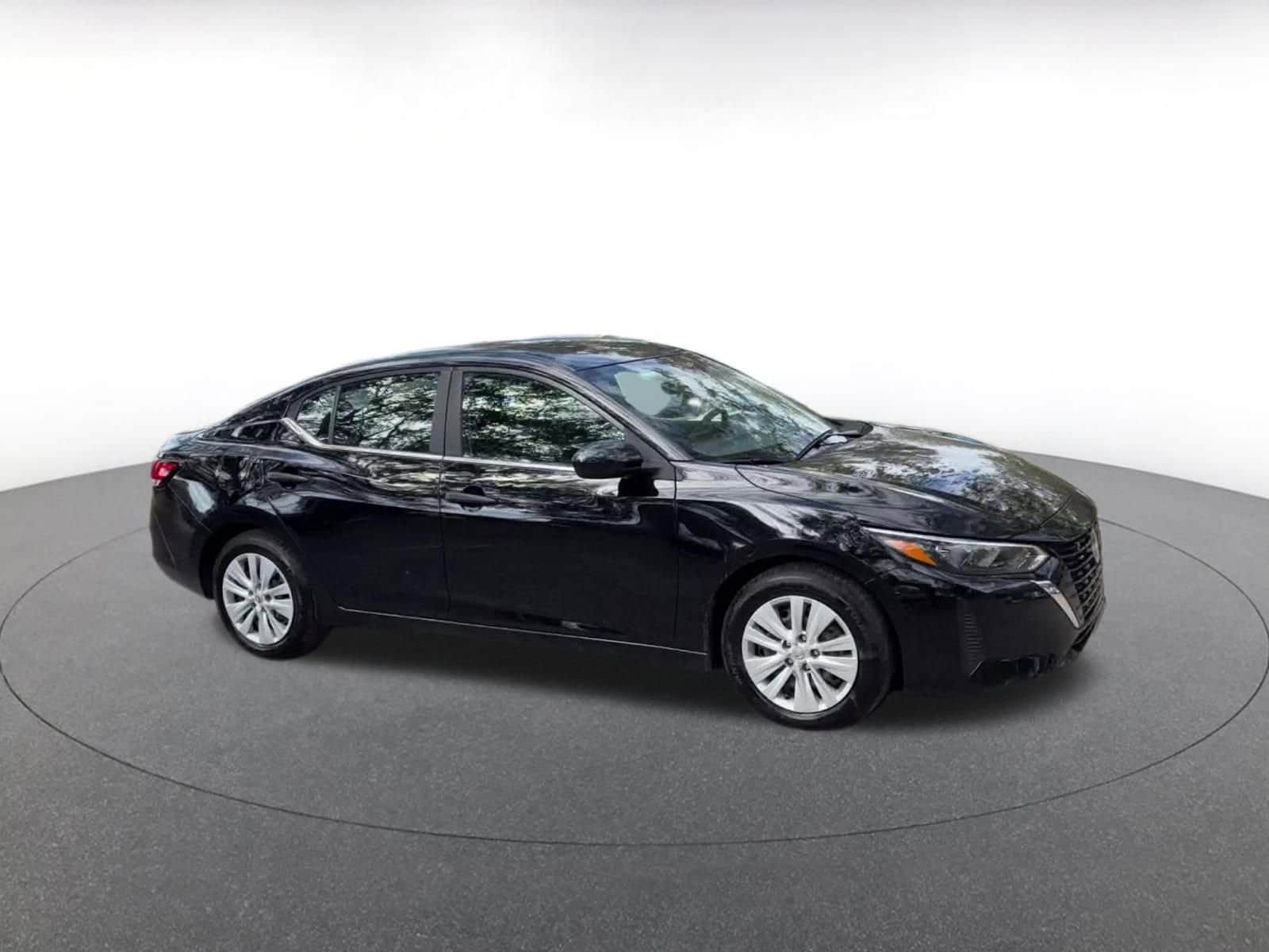 Thumbnail: 2025 Nissan Sentra - 2