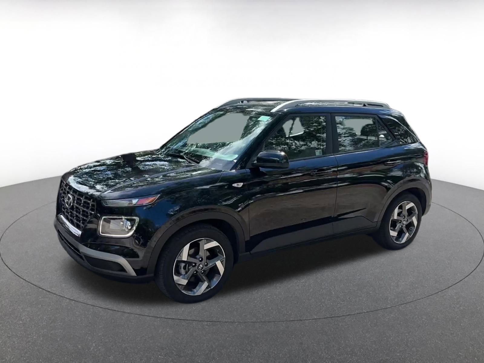 Thumbnail: 2025 Hyundai Venue - 8