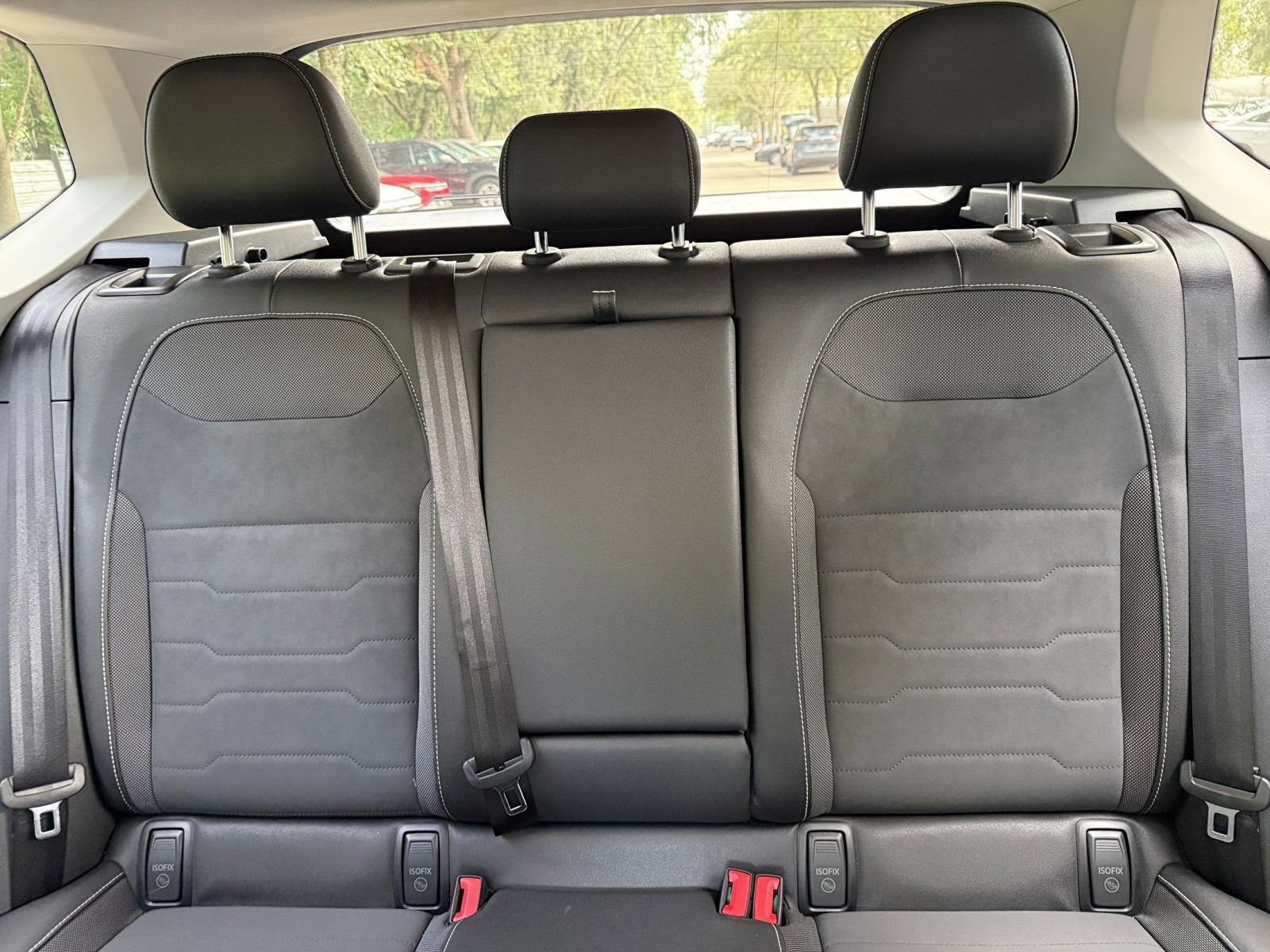 Thumbnail: 2025 Volkswagen Taos - 32