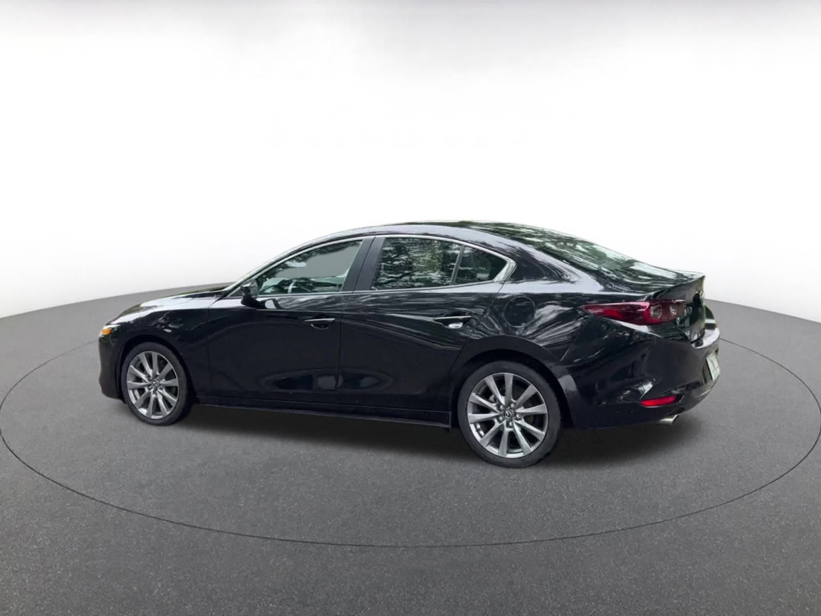 Thumbnail: 2025 Mazda Mazda3 - 10