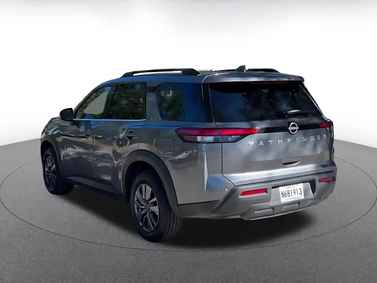 Thumbnail: 2025 Nissan Pathfinder - 11