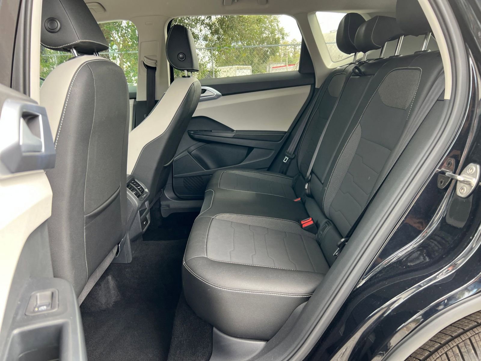 Thumbnail: 2025 Volkswagen Taos - 20