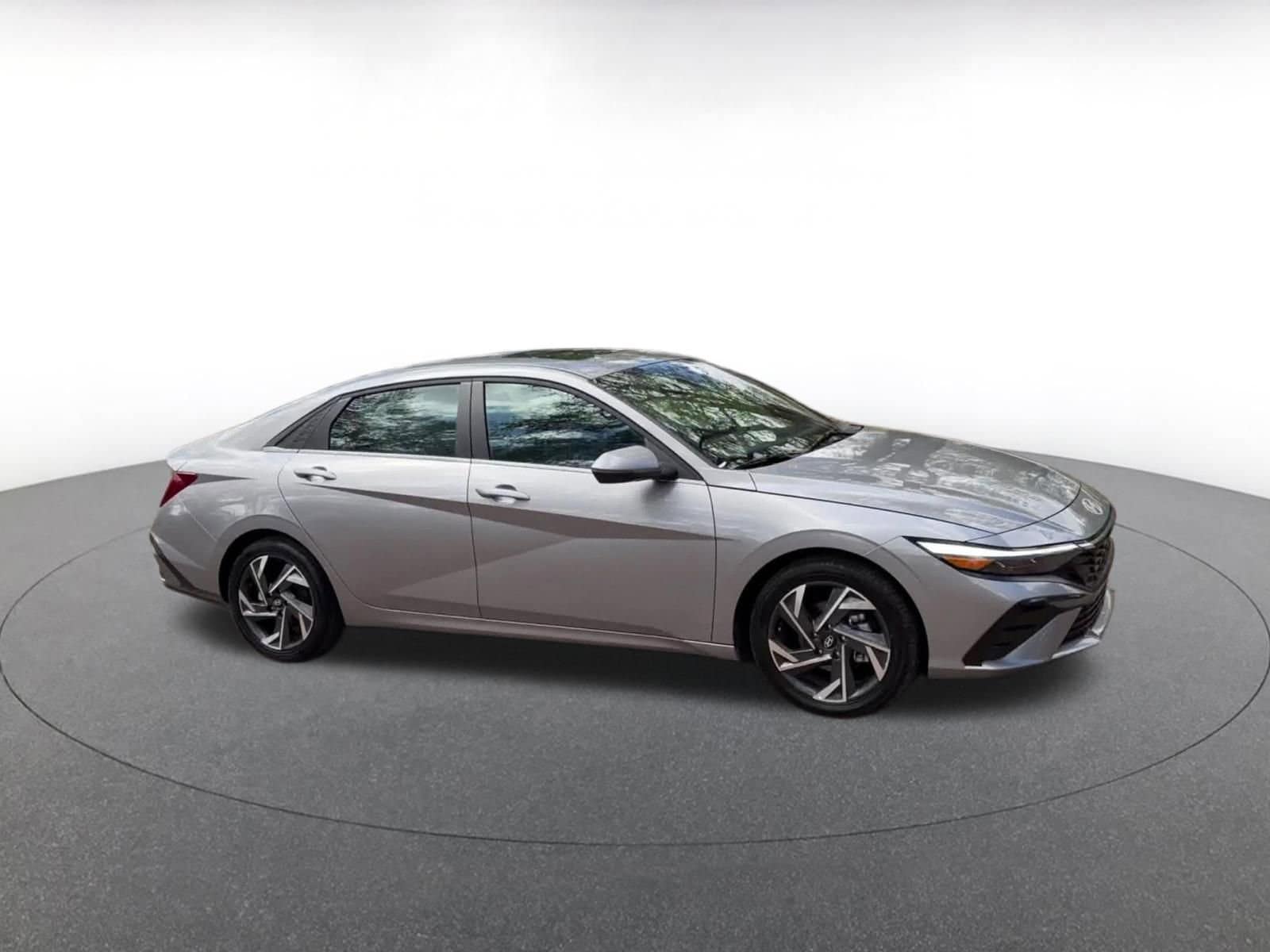 Thumbnail: 2025 Hyundai Elantra - 2