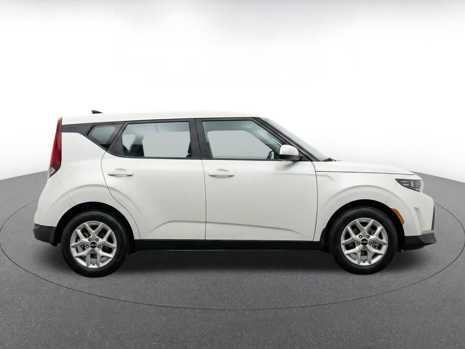 Thumbnail: 2025 Kia Soul - 10