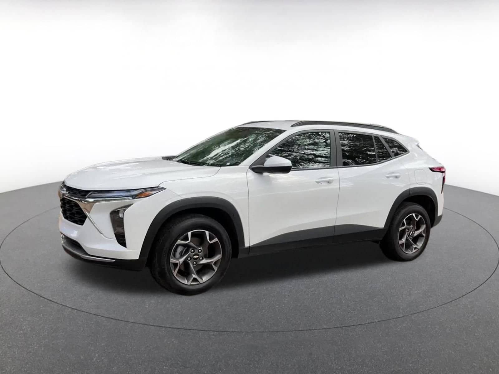 Thumbnail: 2025 Chevrolet Trax - 8