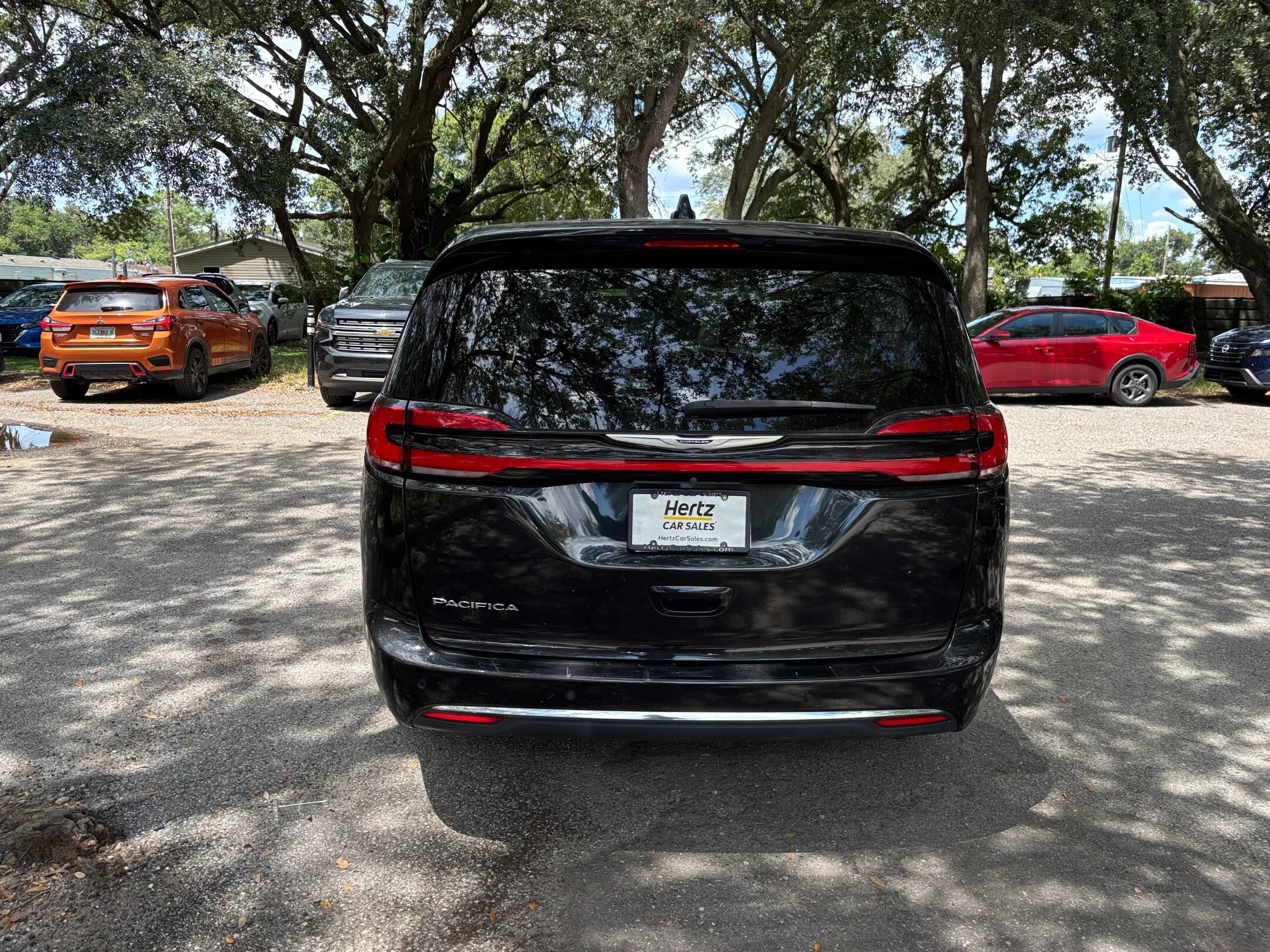 Thumbnail: 2023 Chrysler Pacifica - 16