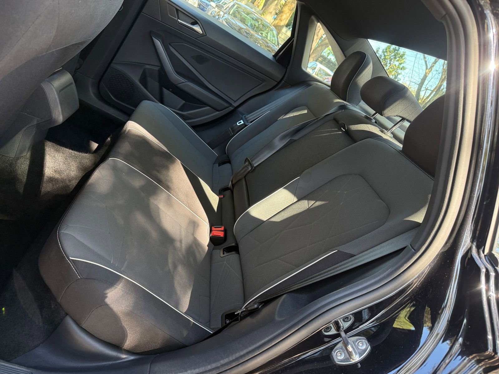 Thumbnail: 2025 Volkswagen Jetta - 21