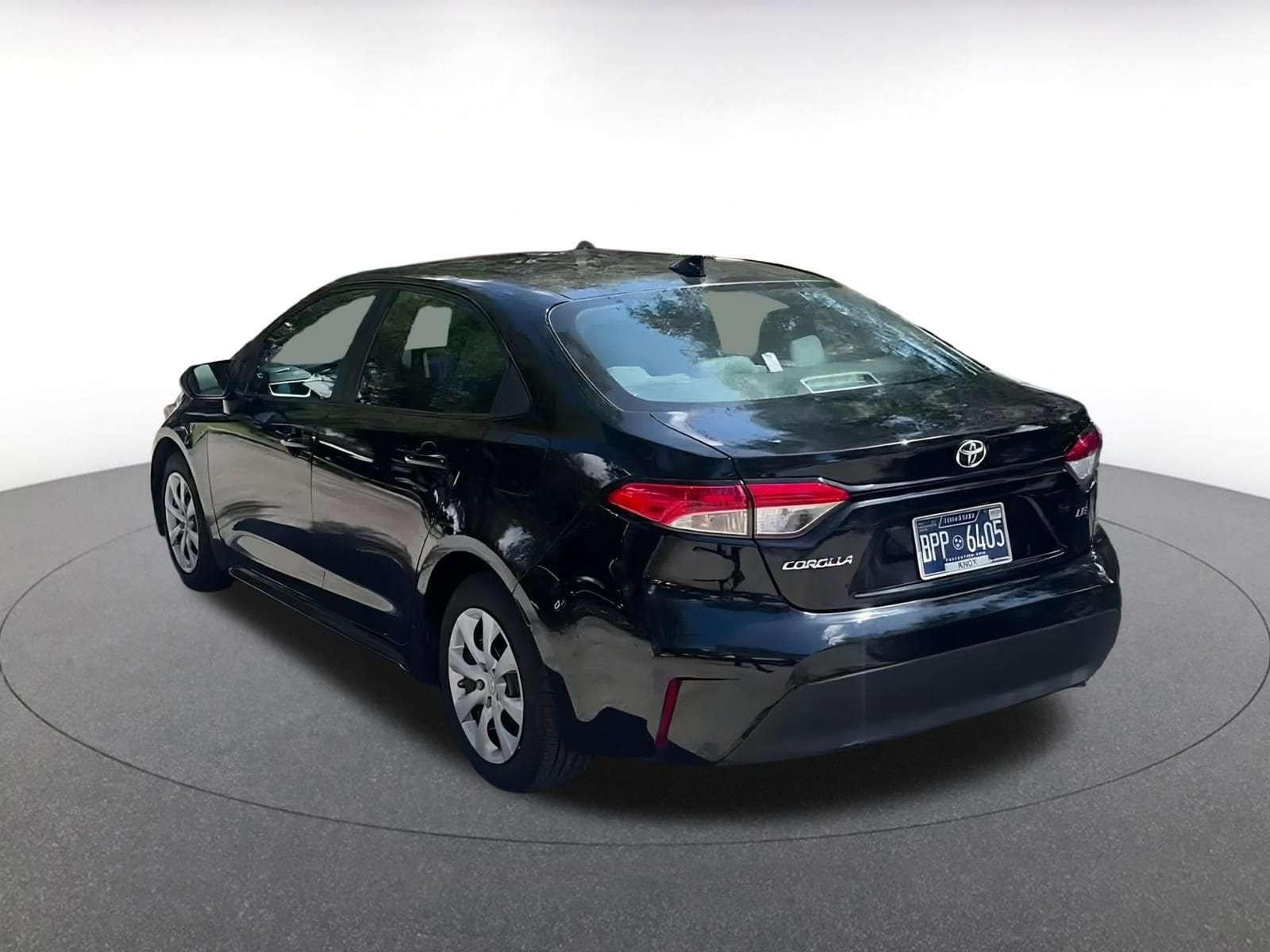 Thumbnail: 2023 Toyota Corolla - 11