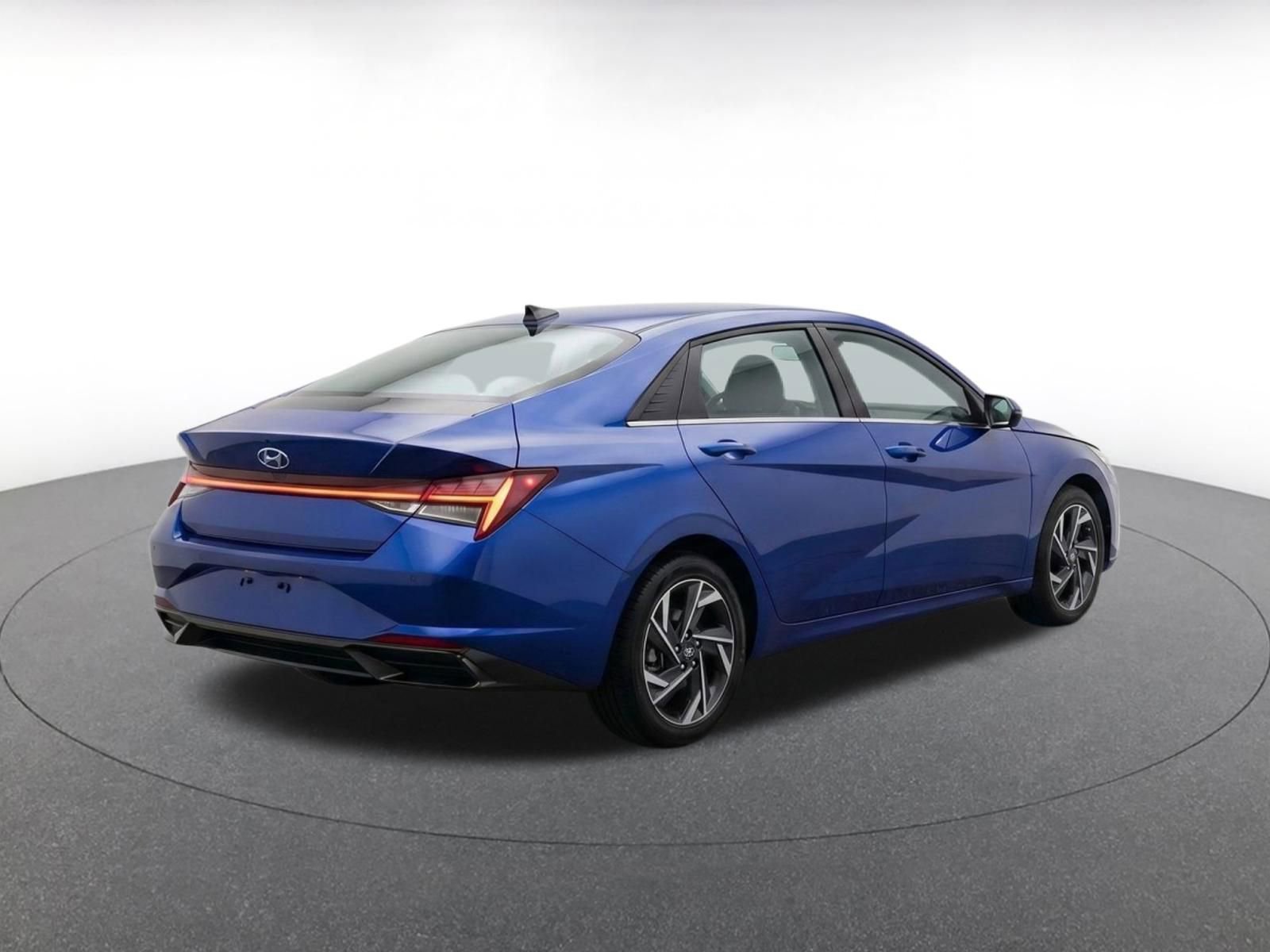 Thumbnail: 2025 Hyundai Elantra - 9