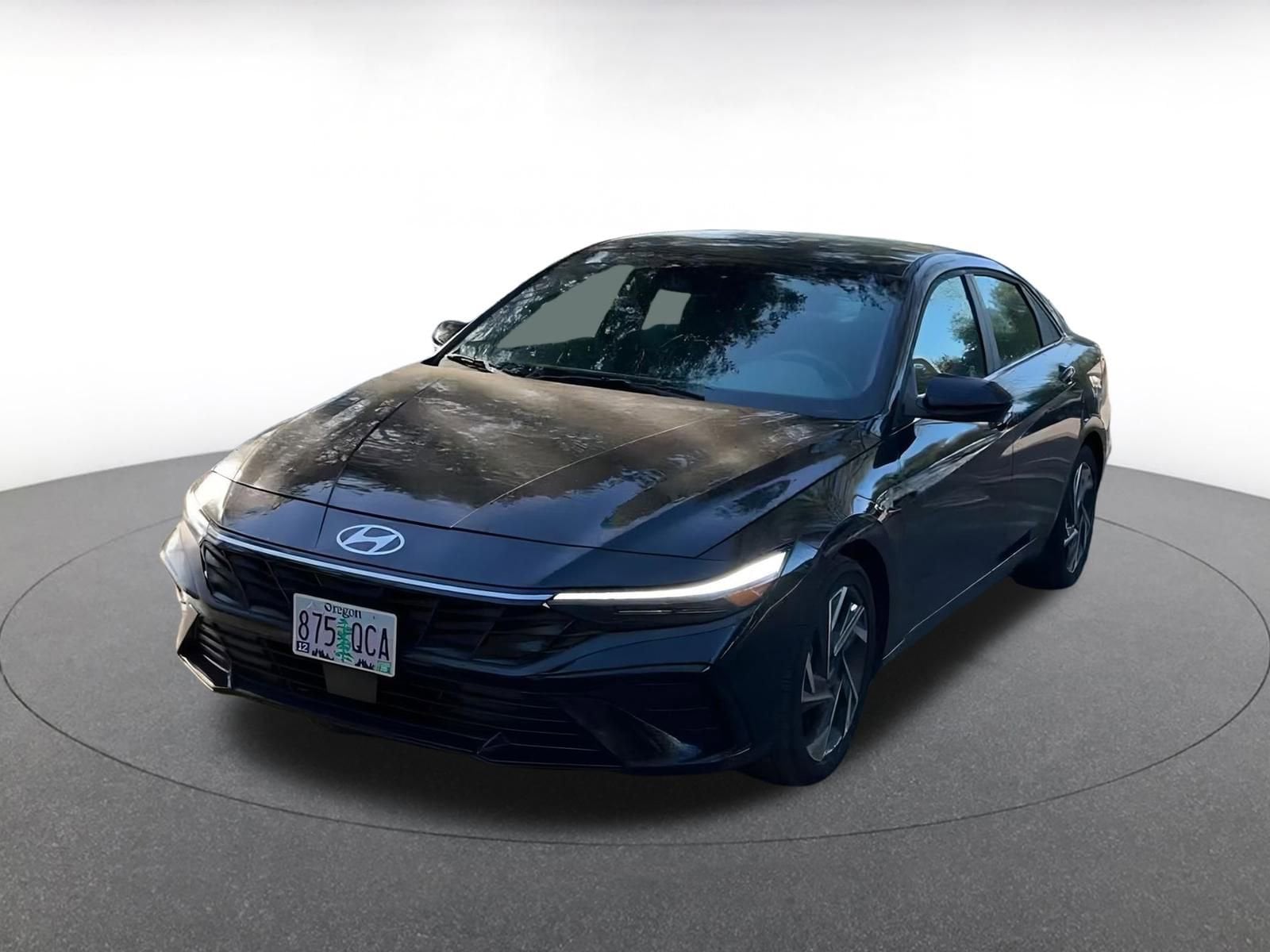 Thumbnail: 2025 Hyundai Elantra - 4