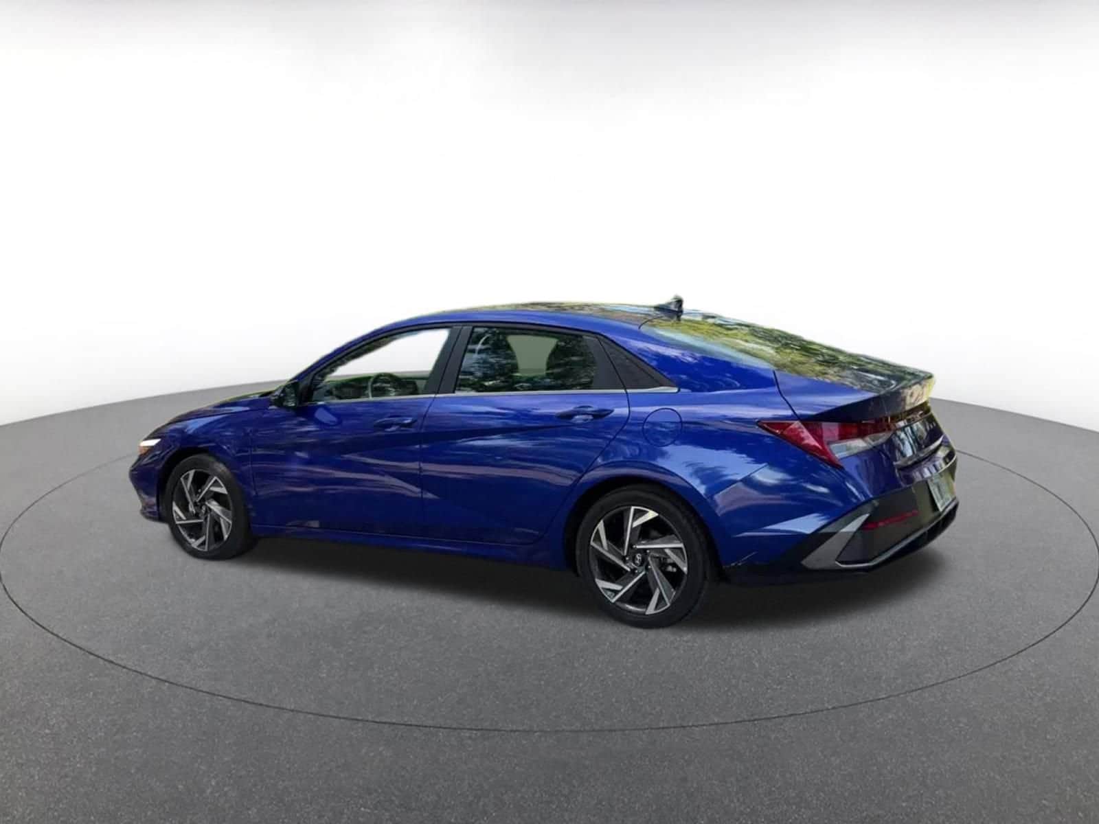 Thumbnail: 2025 Hyundai Elantra - 10