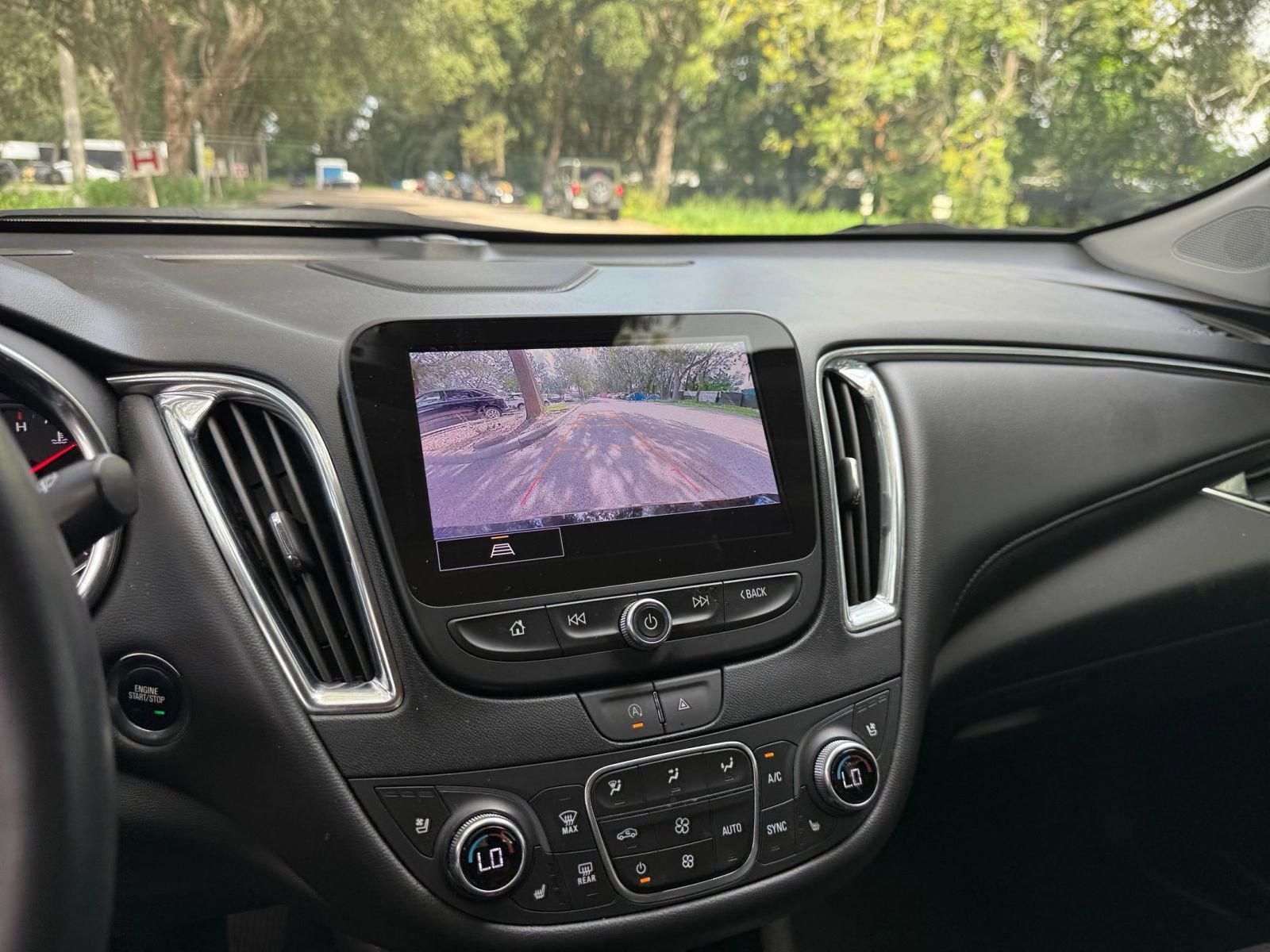 Thumbnail: 2024 Chevrolet Malibu - 17