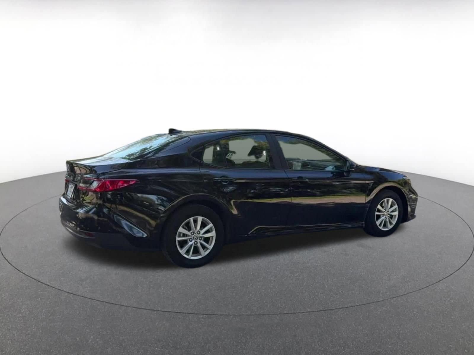 Thumbnail: 2025 Toyota Camry - 15