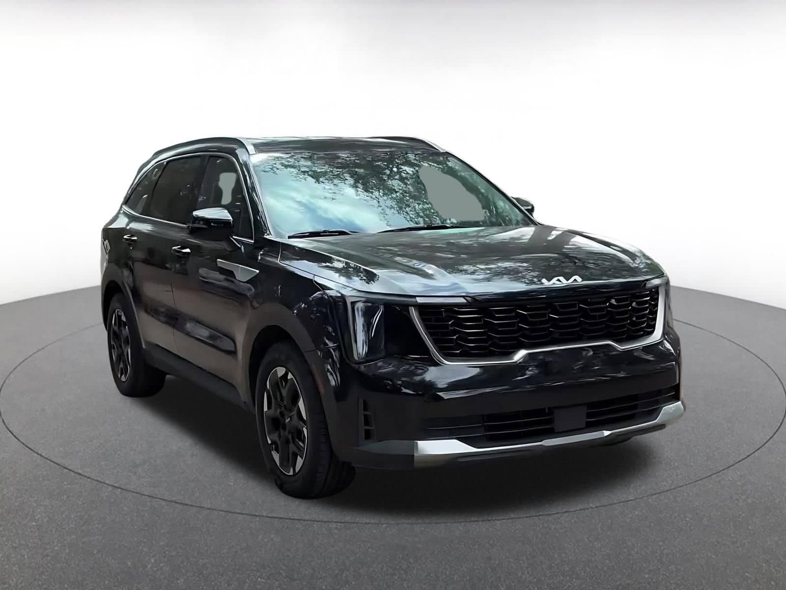 Thumbnail: 2024 Kia Sorento - 3