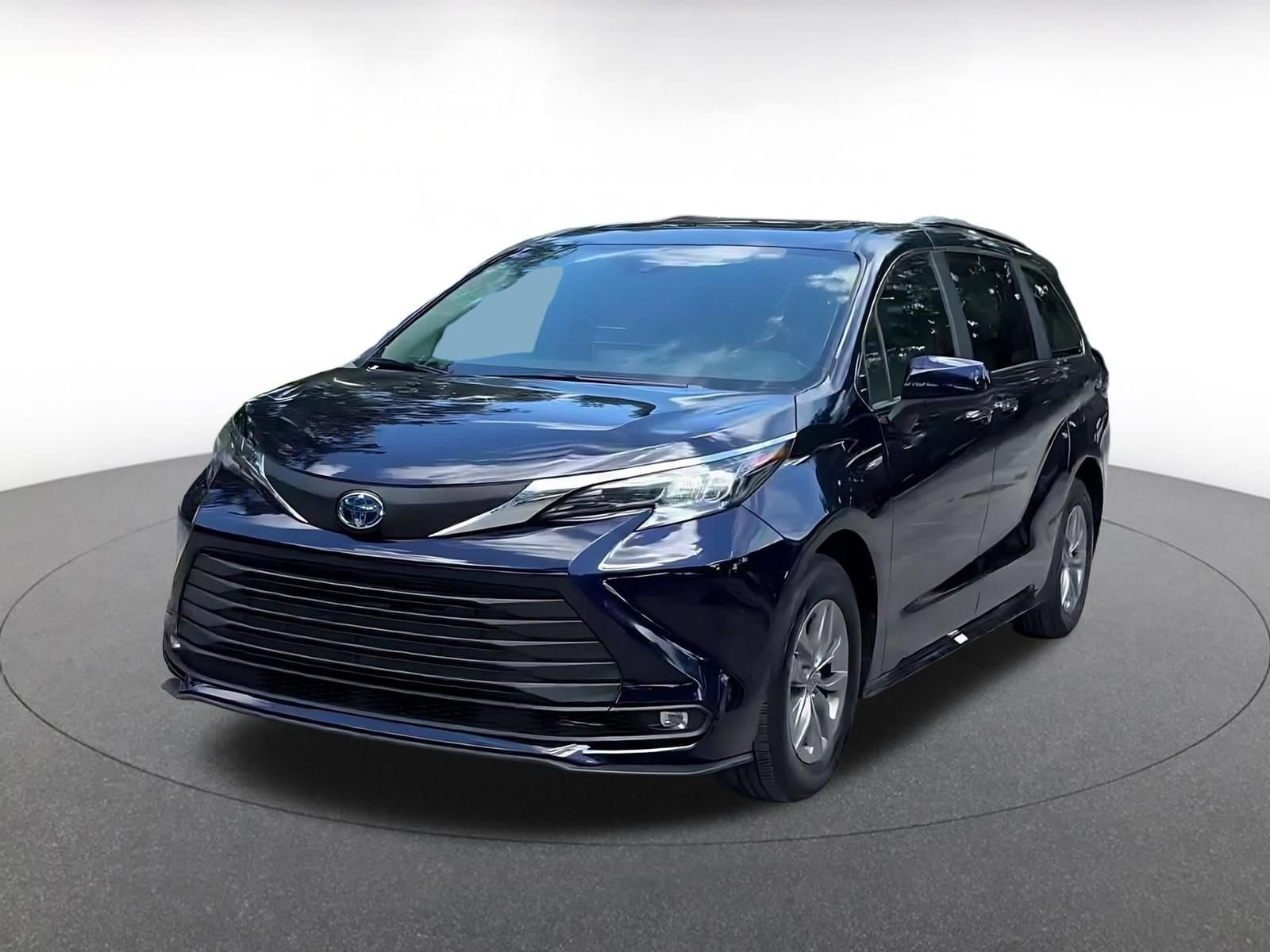 Thumbnail: 2025 Toyota Sienna - 6